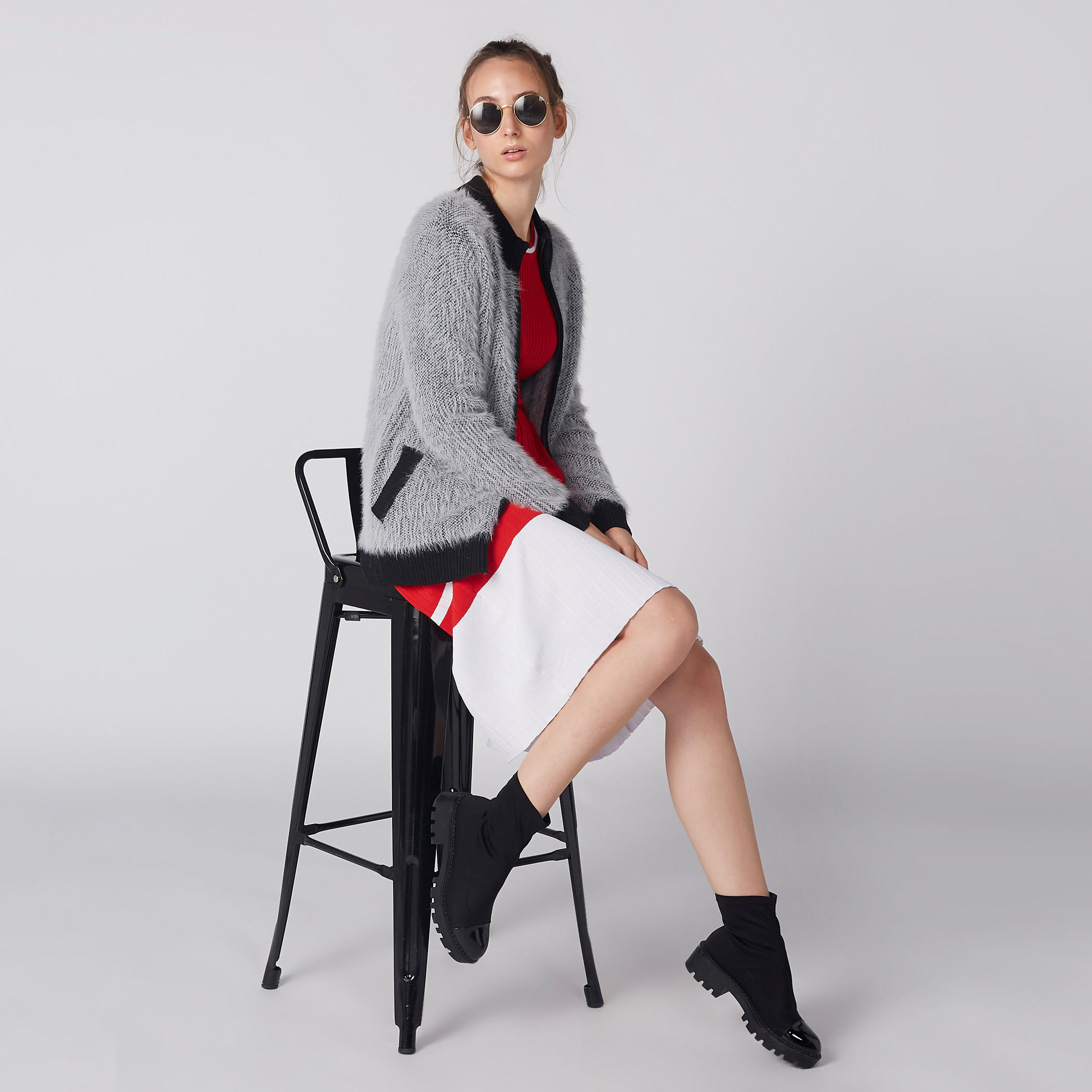 فستان بارز الملمس متوسط الطول بياقة مستديرة وأكمام قصيرة-women-clothing-dresses-image-5