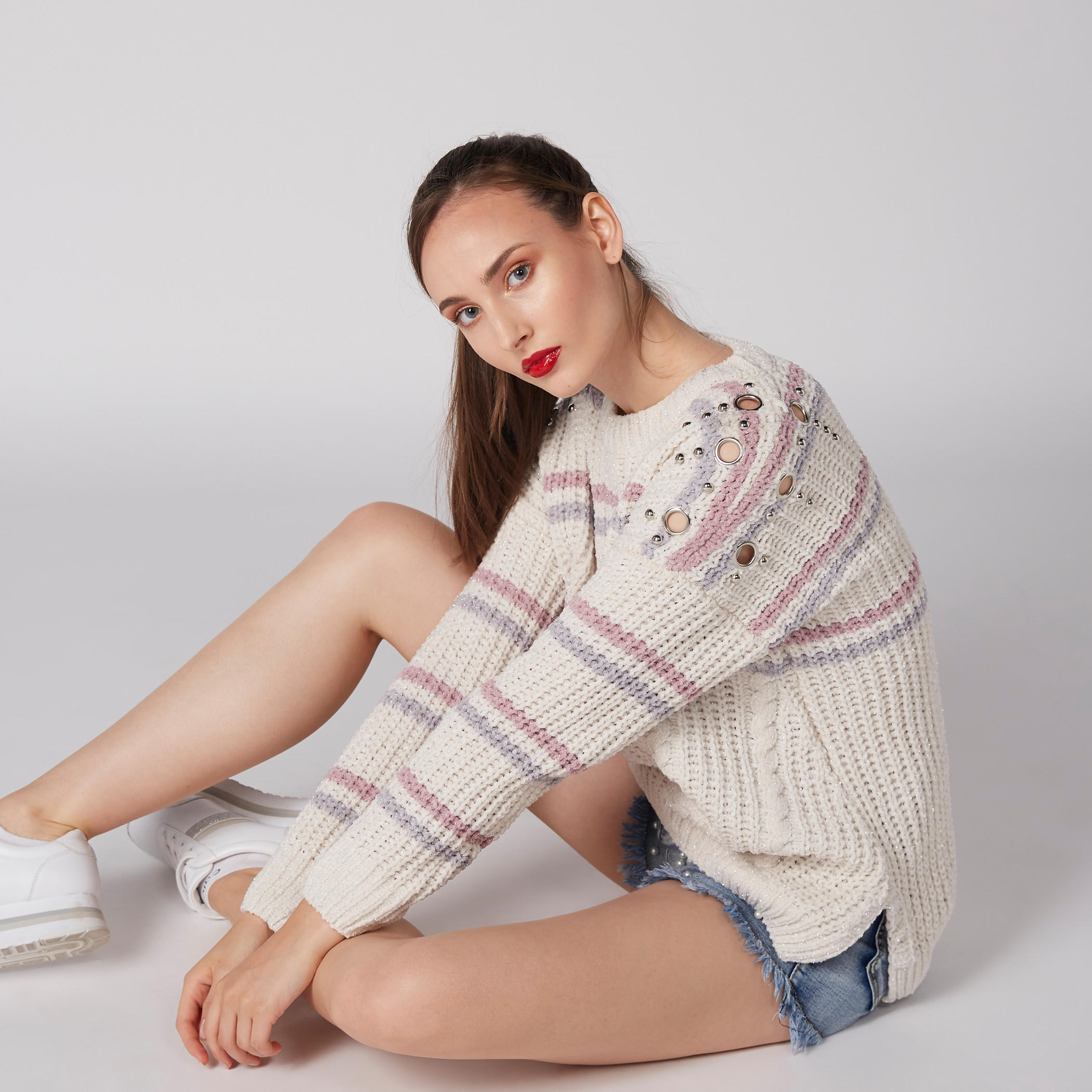 سويتر بتزيينات وأكمام طويلة وحواف غير مستوية-women-clothing-cardigansandjumpers-jumpers-image-2