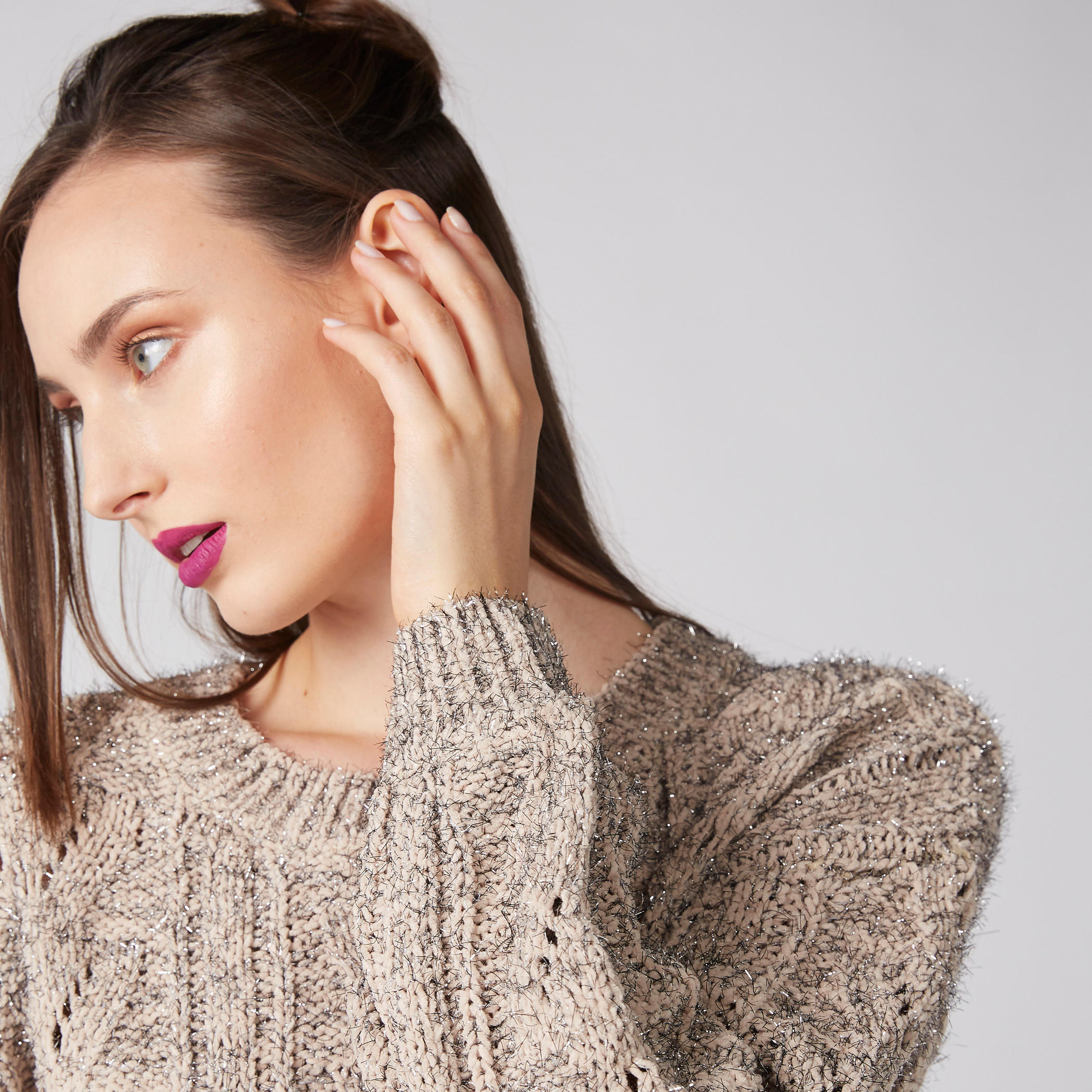 كنزة بارزة الملمس بأكمام طويلة وياقة مستديرة-women-clothing-cardigansandjumpers-jumpers-image-4