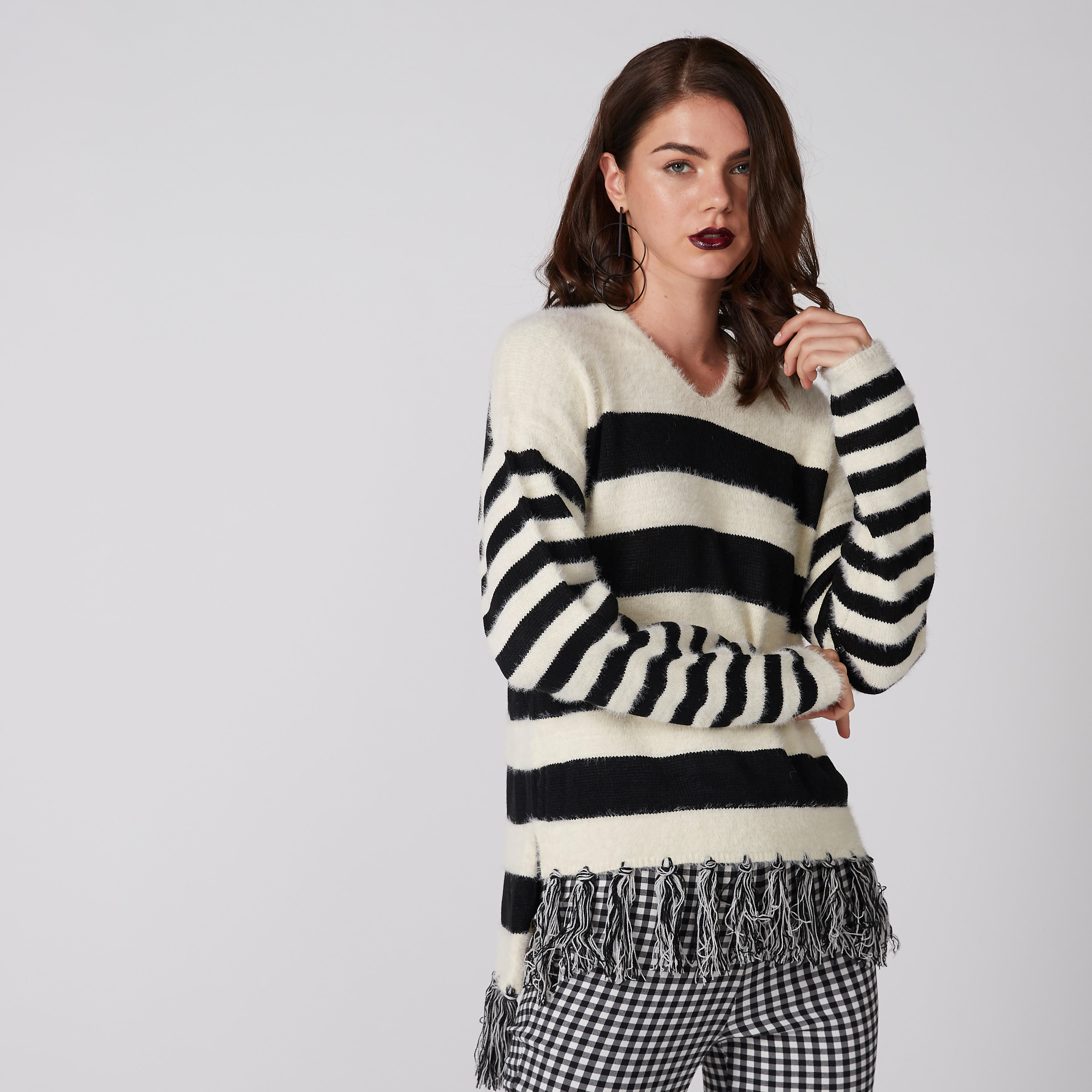 سويتر مقلّم بأكمام طويلة وشراشيب-women-clothing-cardigansandjumpers-jumpers-image-1