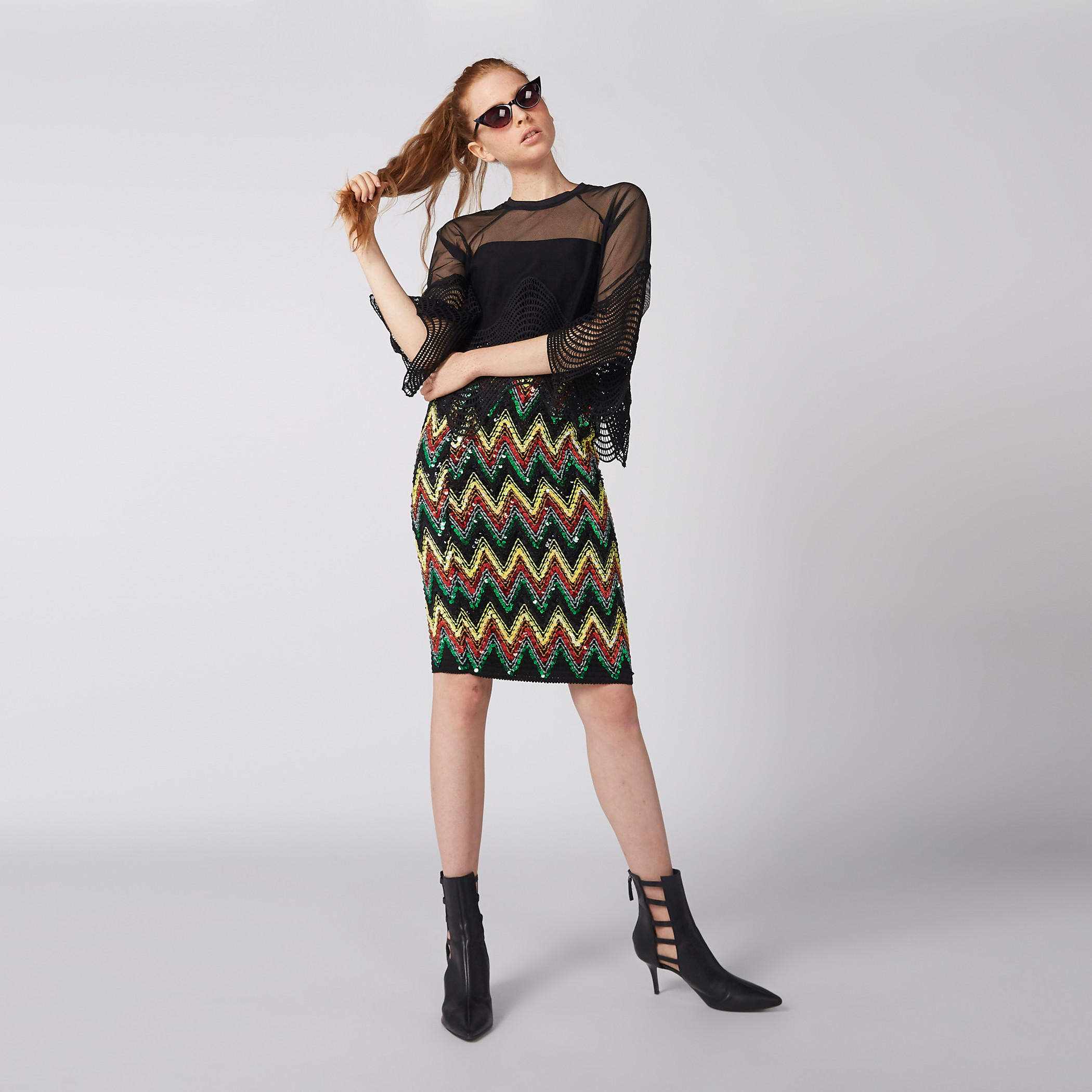 بلوزة بياقة مستديرة وأكمام دانتيل واسعة ومشبك إغلاق ناعم-women-clothing-shirtsandblouses-blouses-image-1