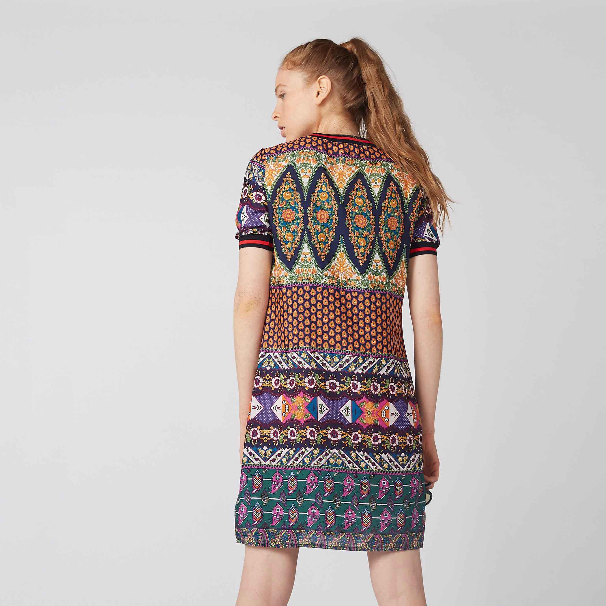 فستان قصير واسع بأكمام قصيرة وطبعات-women-clothing-dresses-image-5