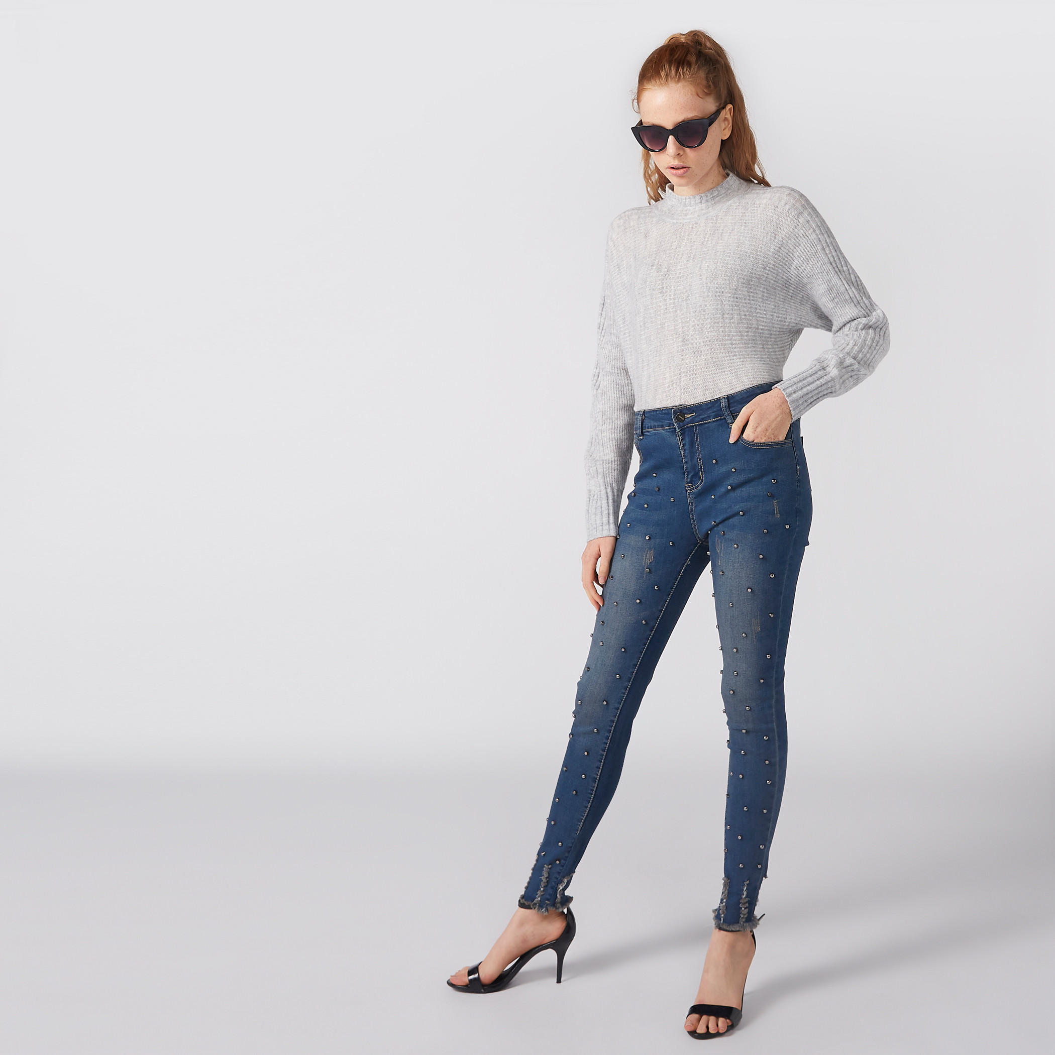بنطال جينز مرصّع بزر إغلاق وجيوب-women-clothing-bottoms-jeans-image-5