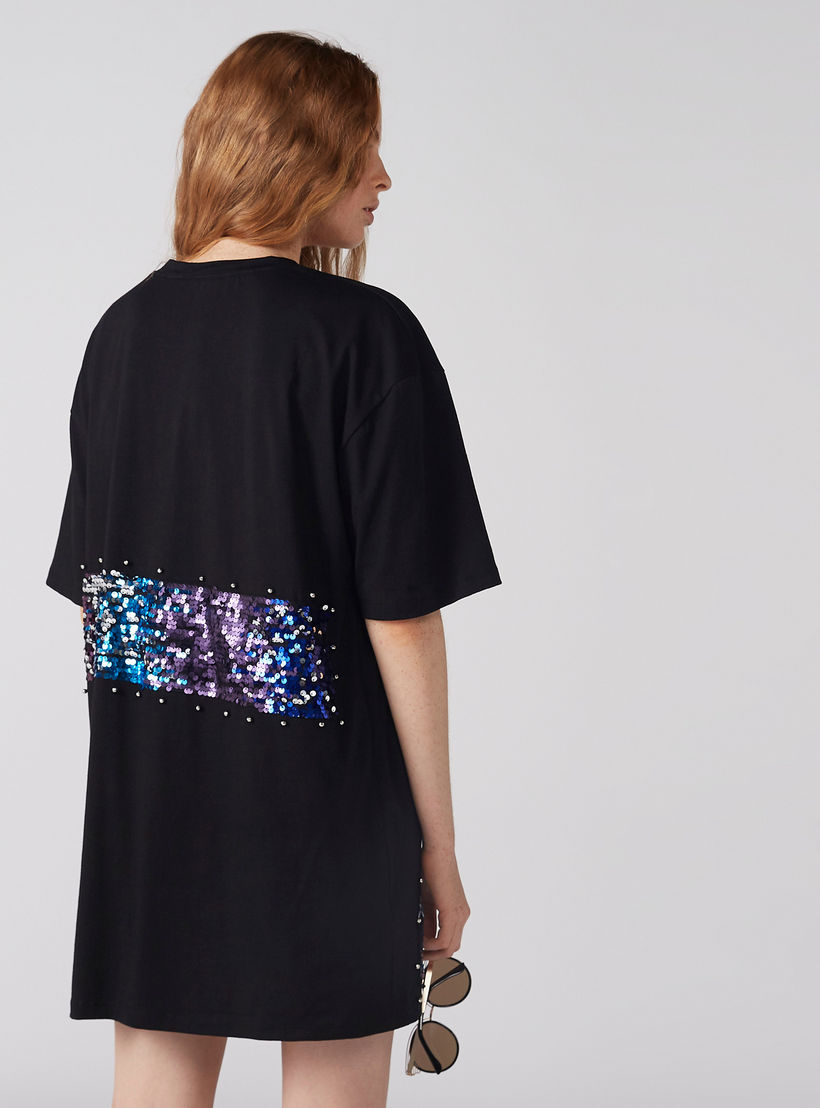 تيشيرت فضفاض بأكمام قصيرة مزيّن بالترتر-women-clothing-tshirts-image-1
