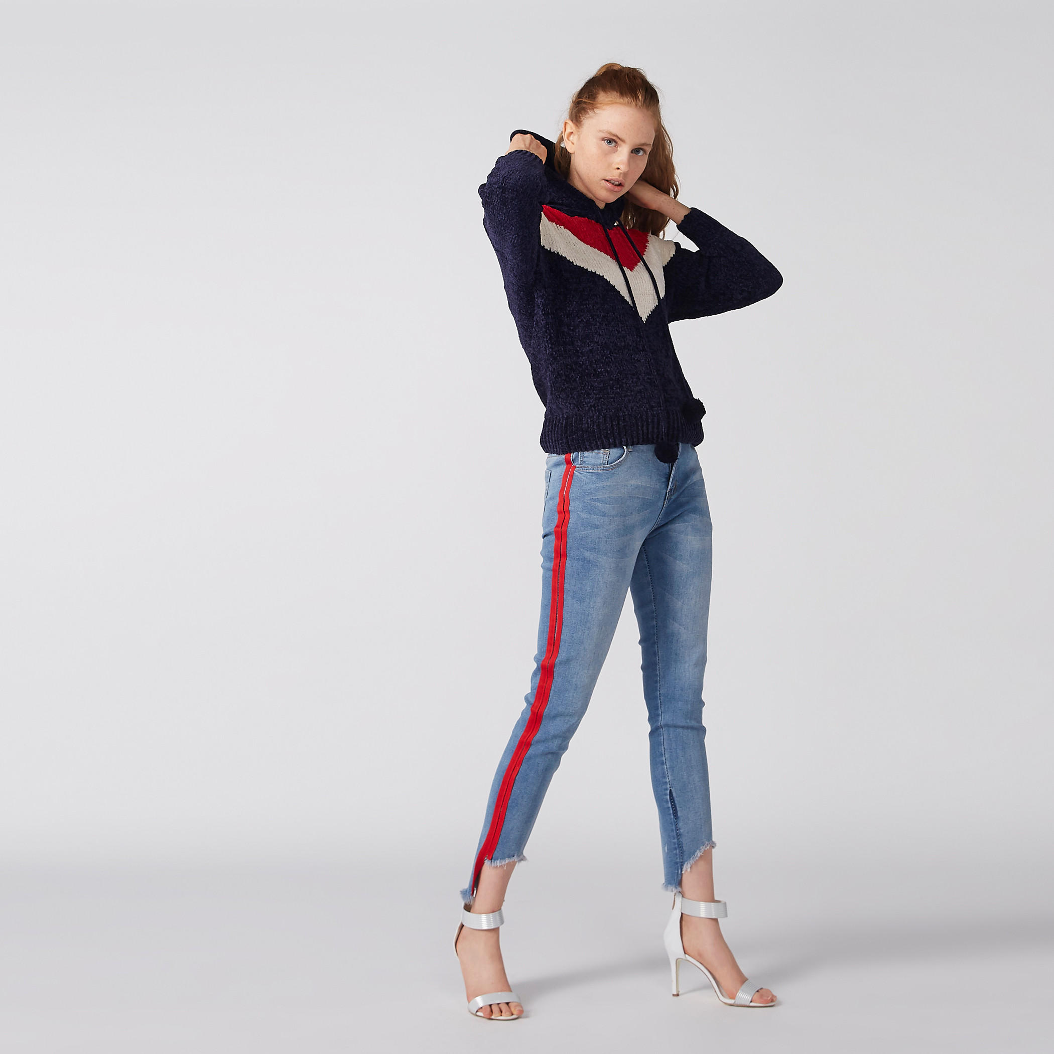 سويت شيرت بارز الملمس بأكمام طويلة وقبعة-women-winterwear-hoodiesandsweatshirts-hoodies-image-2