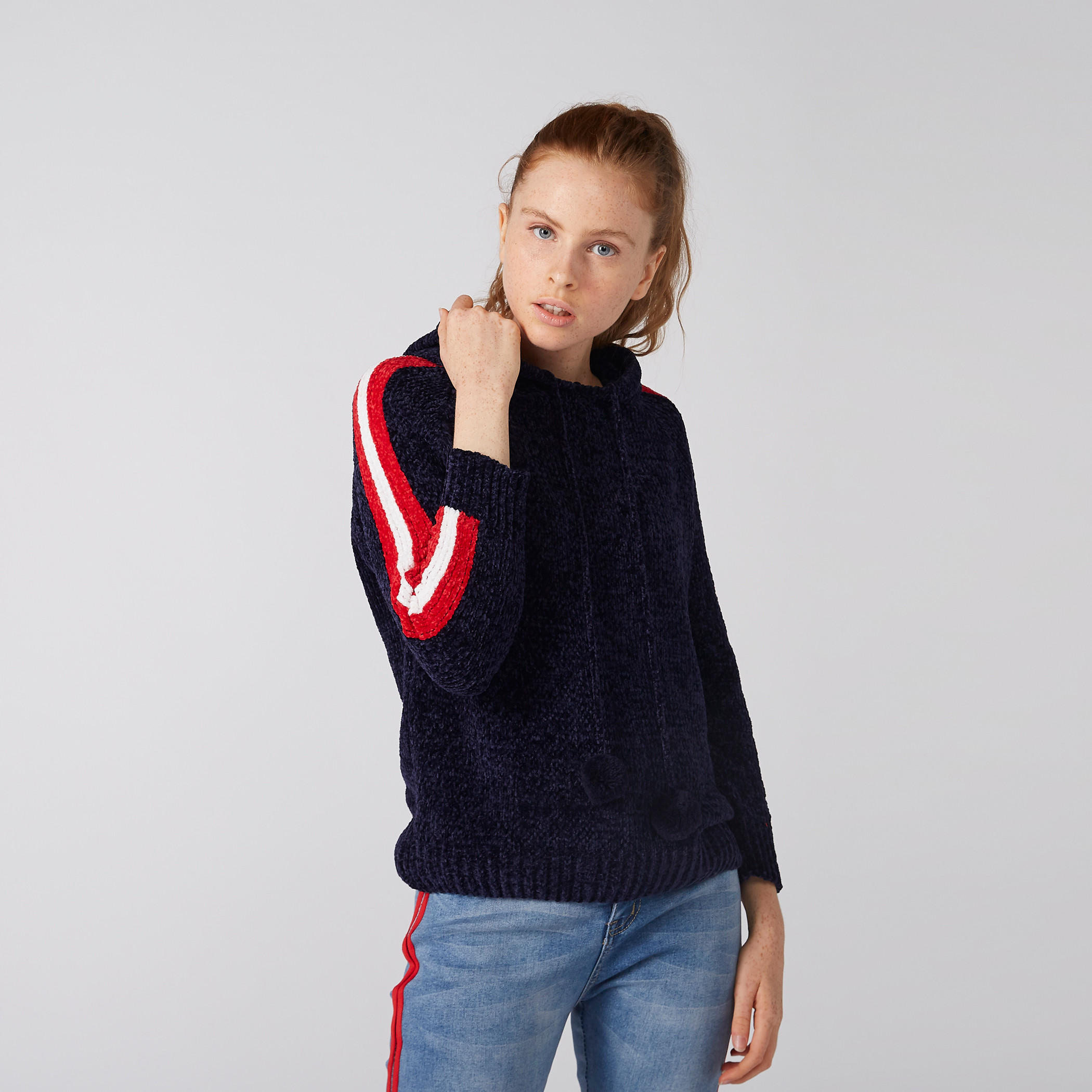 سويت شيرت بارز الملمس بأكمام طويلة وقبعة-women-winterwear-hoodiesandsweatshirts-hoodies-image-3