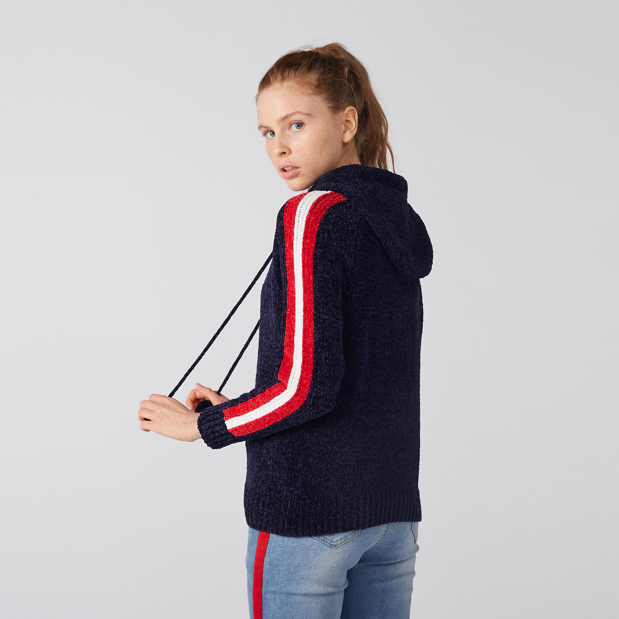 سويت شيرت بارز الملمس بأكمام طويلة وقبعة-women-winterwear-hoodiesandsweatshirts-hoodies-image-4