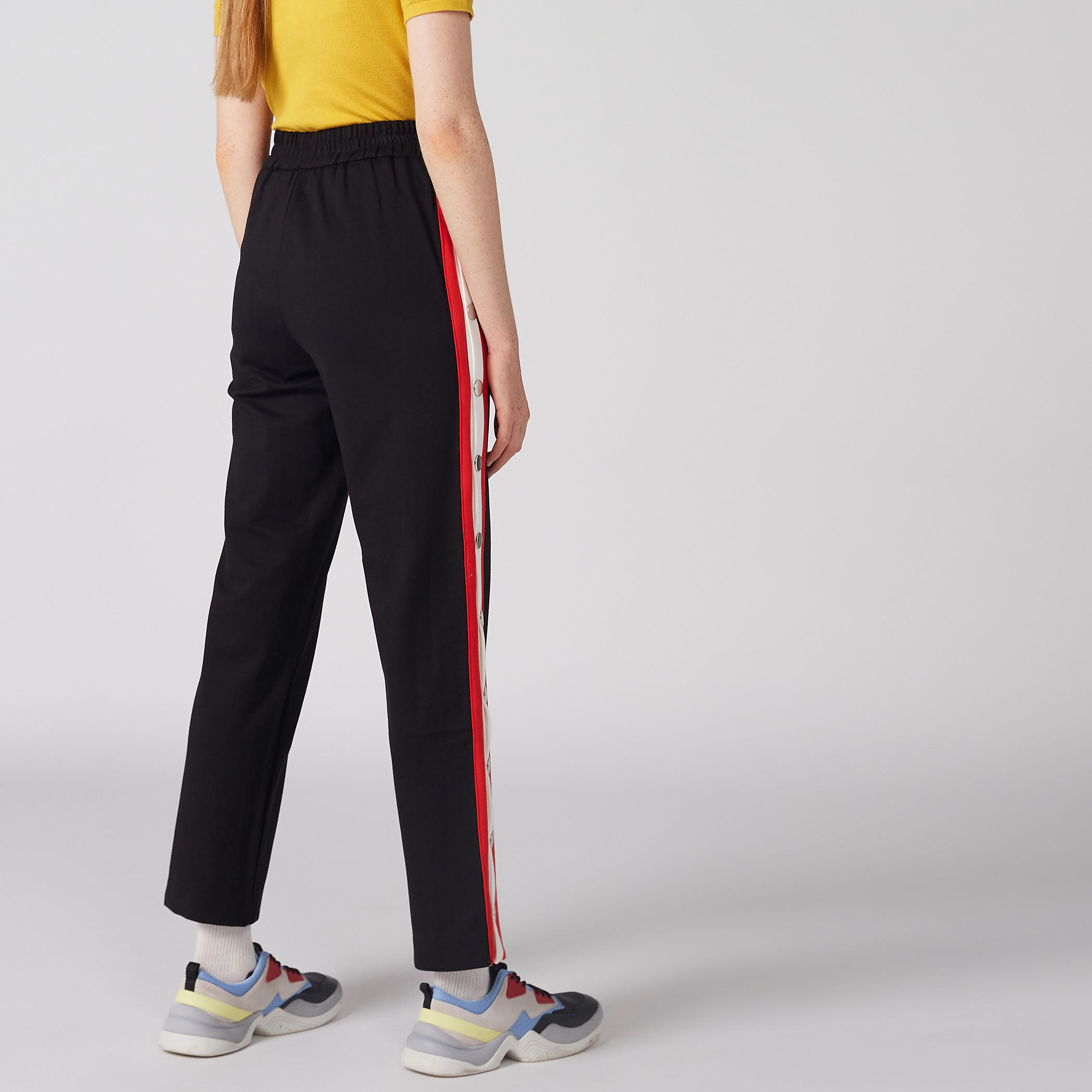 بنطال رياضي مزيّن بخصر مطّاطي-women-clothing-bottoms-trousers-image-3