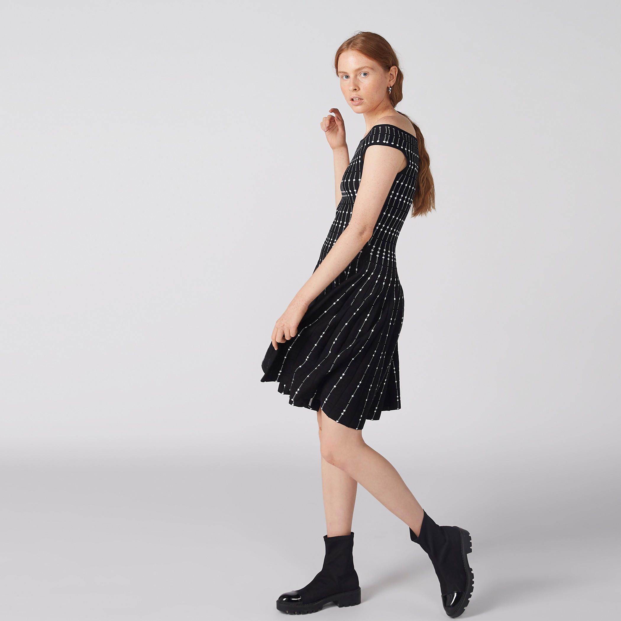 فستان ميدي بتصميم مكشوف الكتفين-women-clothing-dresses-image-4