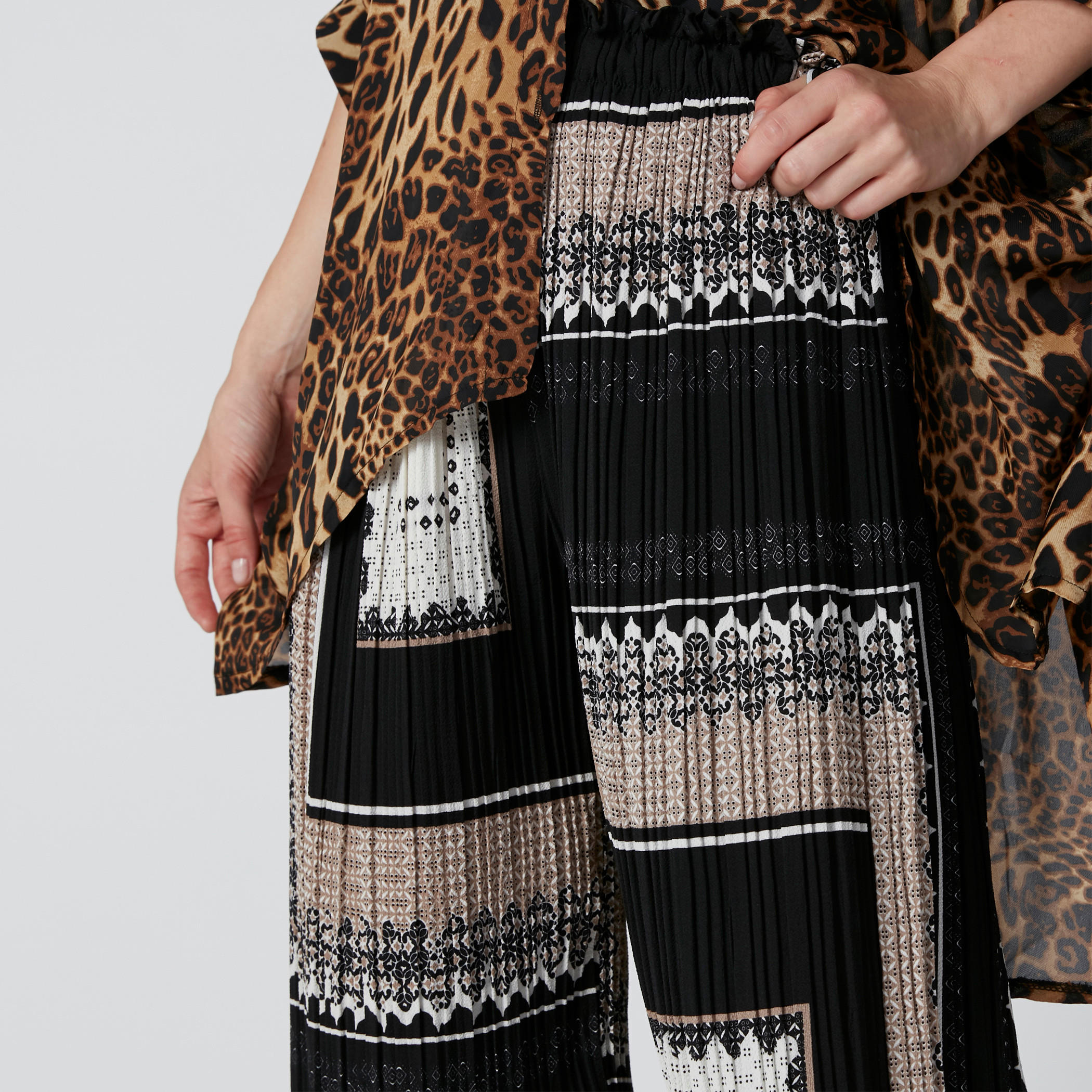 Printed Palazzo Pants in Regular Fit-women-clothing-bottoms-trousers-image-4
