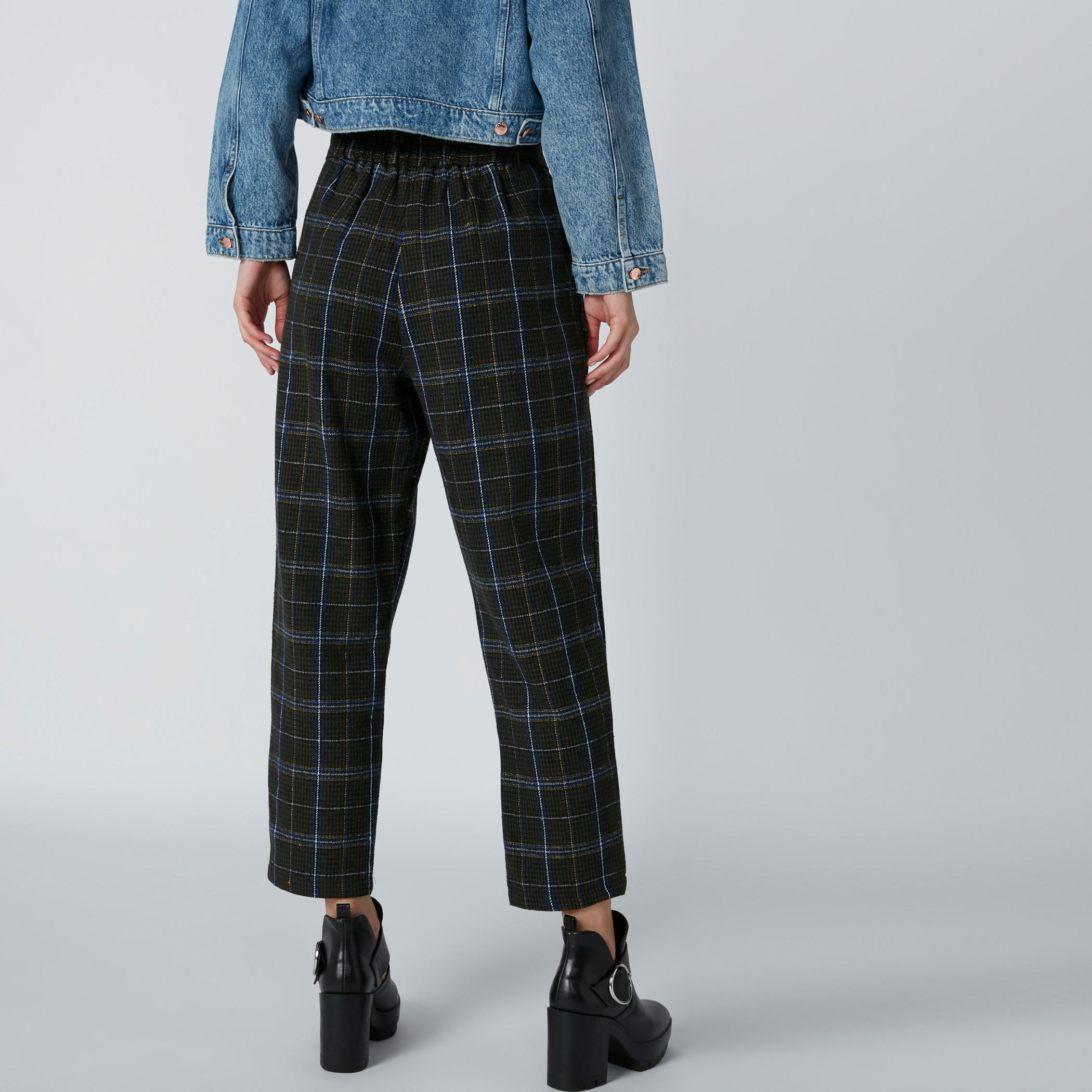 بنطال كاروهات بخصر متوسط الارتفاع وجيوب-women-clothing-bottoms-trousers-image-2
