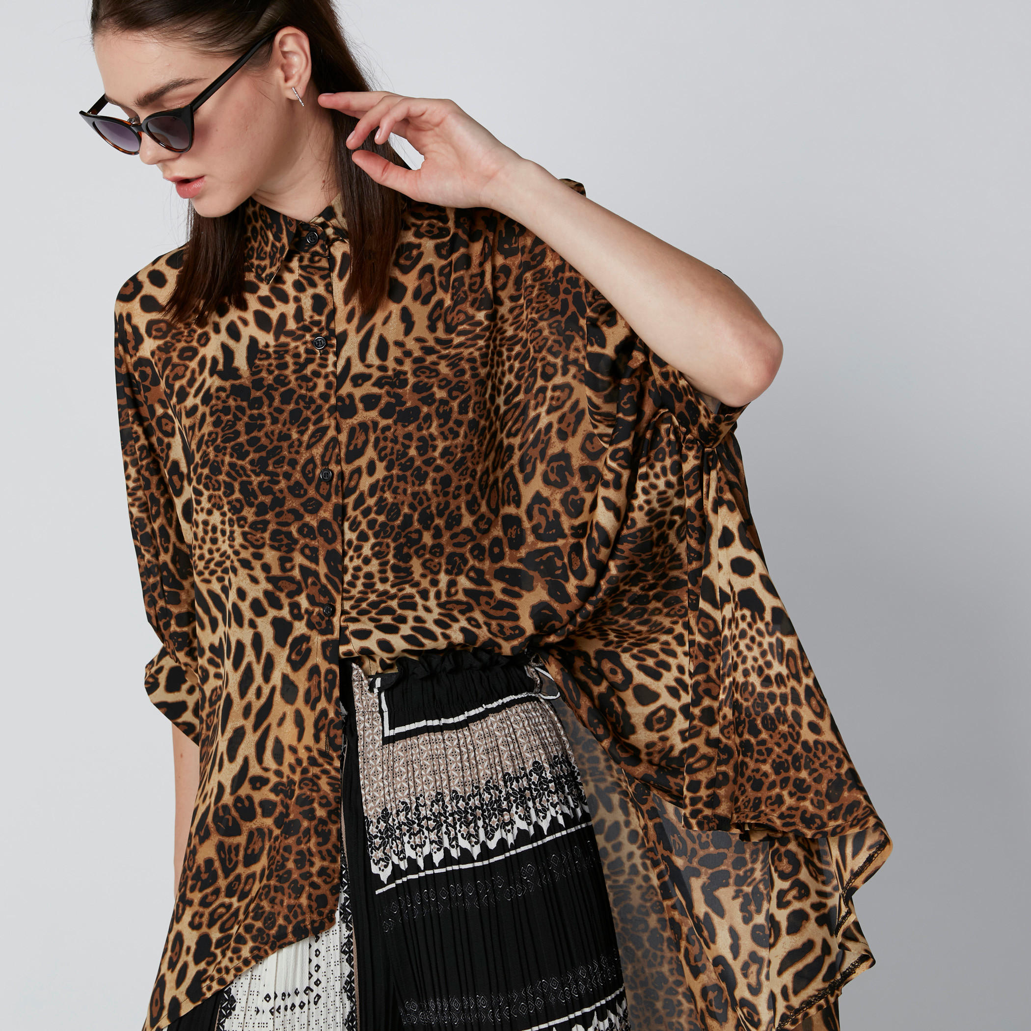 قميص واسع بطبعات حيوانات وأكمام 3/4-women-clothing-shirtsandblouses-shirts-image-1
