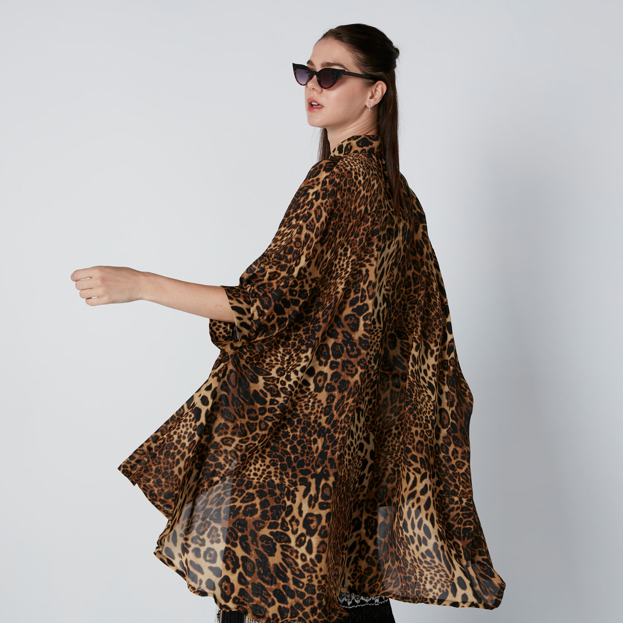 قميص واسع بطبعات حيوانات وأكمام 3/4-women-clothing-shirtsandblouses-shirts-image-2