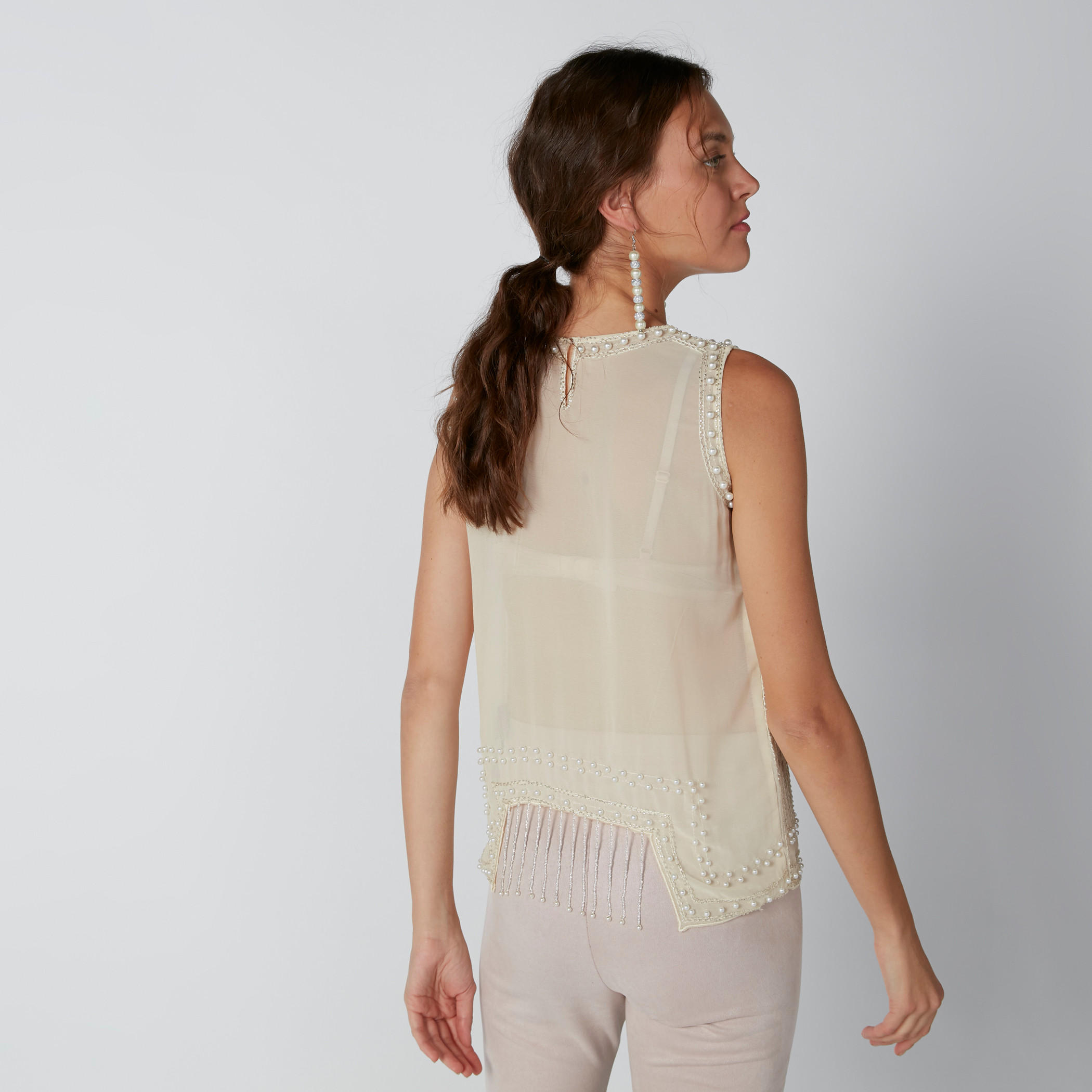 بلوزة مزيّنة دون أكمام بياقة مستديرة-women-clothing-shirtsandblouses-blouses-image-2