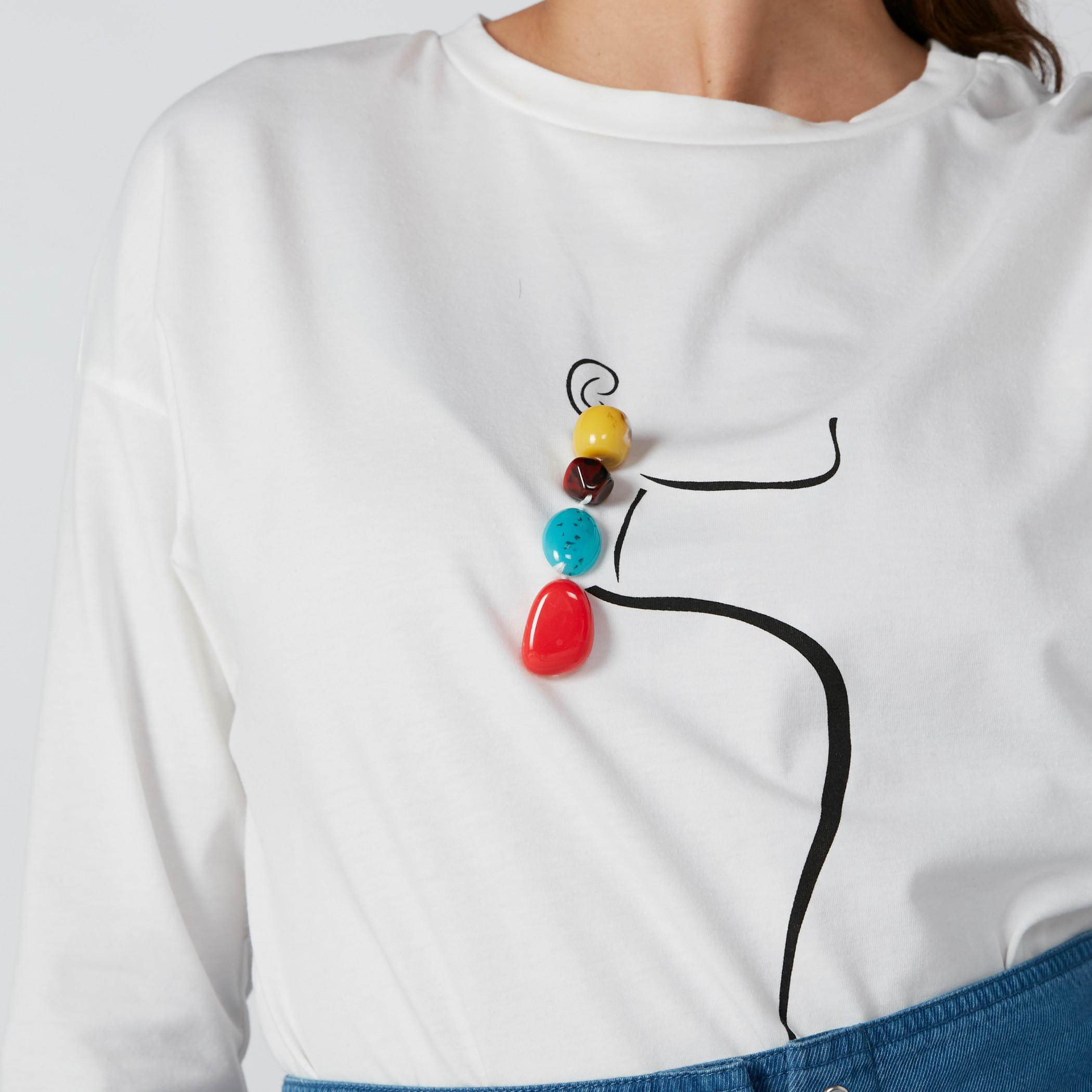 تيشيرت مزين بياقة ضيّقة-women-clothing-tshirts-image-1