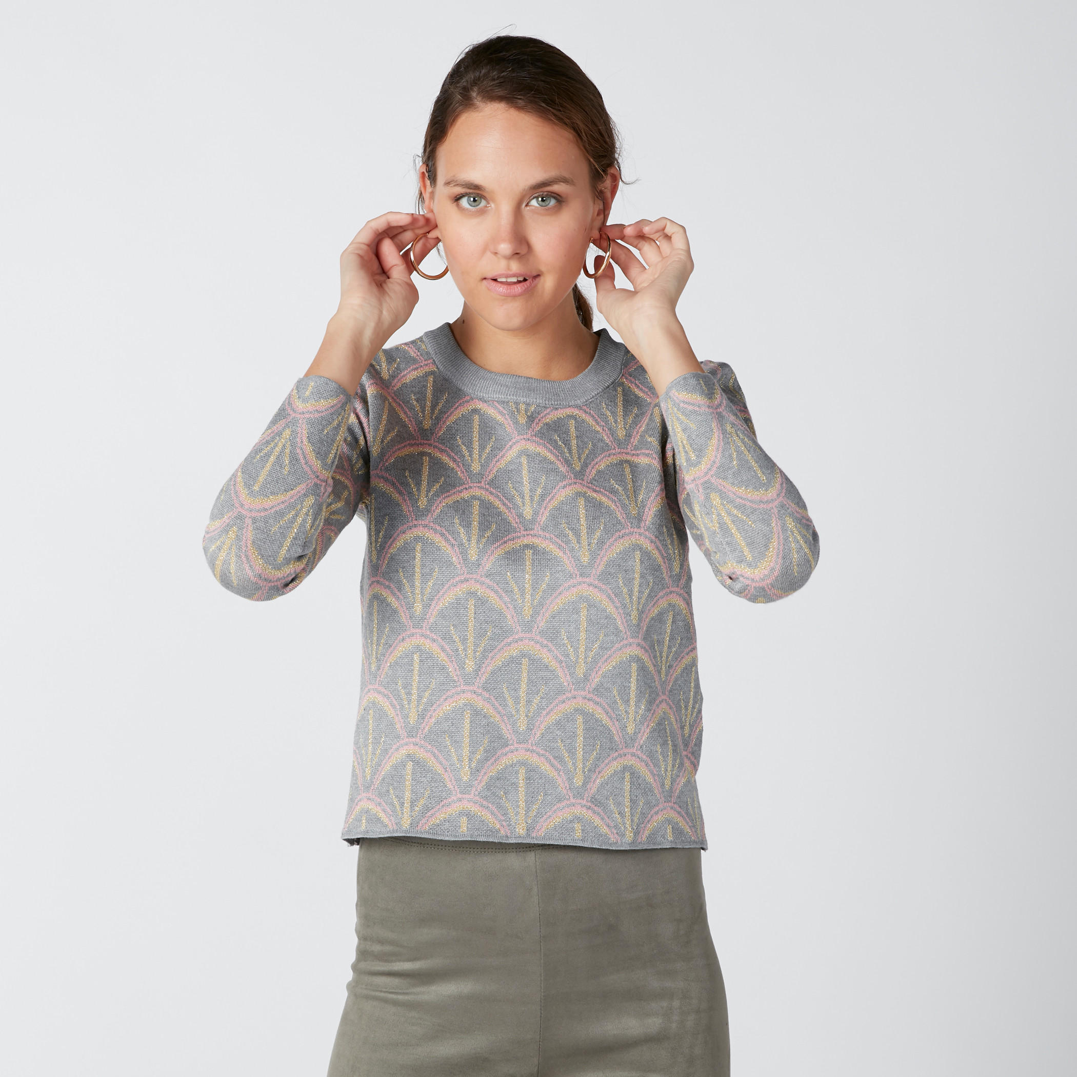 بلوزة بأكمام طويلة وطبعات-women-clothing-shirtsandblouses-blouses-image-3