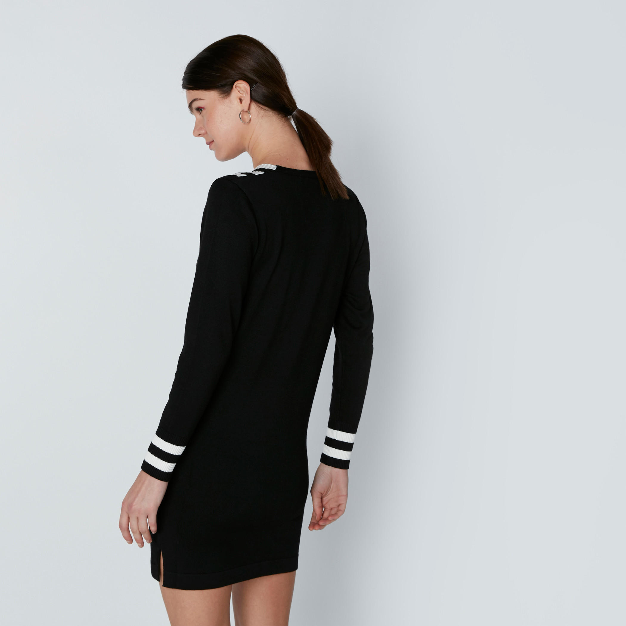 فستان بياقة V وأكمام طويلة-women-clothing-dresses-image-2