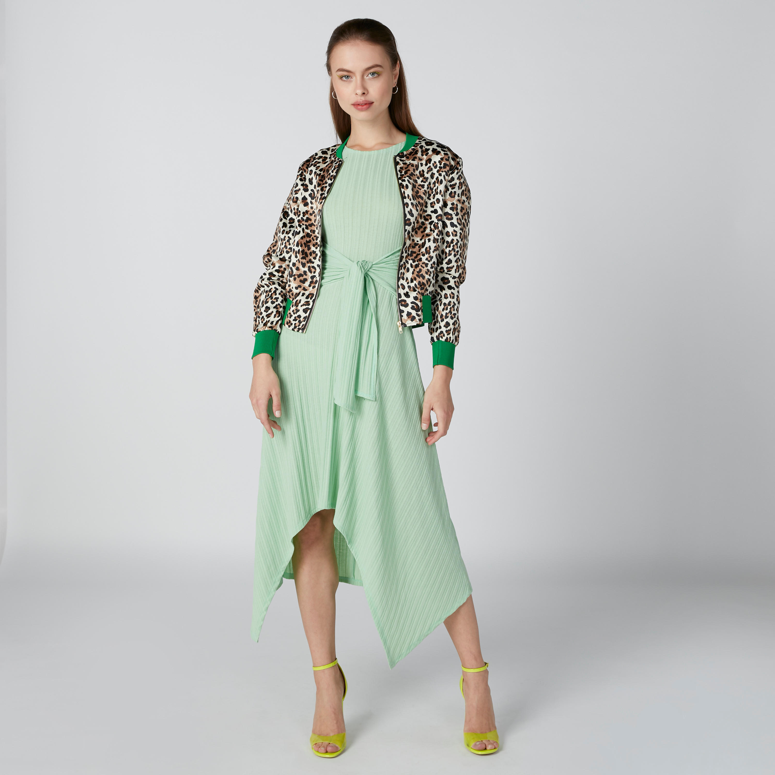 جاكيت بأكمام طويلة وسحّاب إغلاق وطبعات-women-winterwear-coatsandjackets-jackets-image-2
