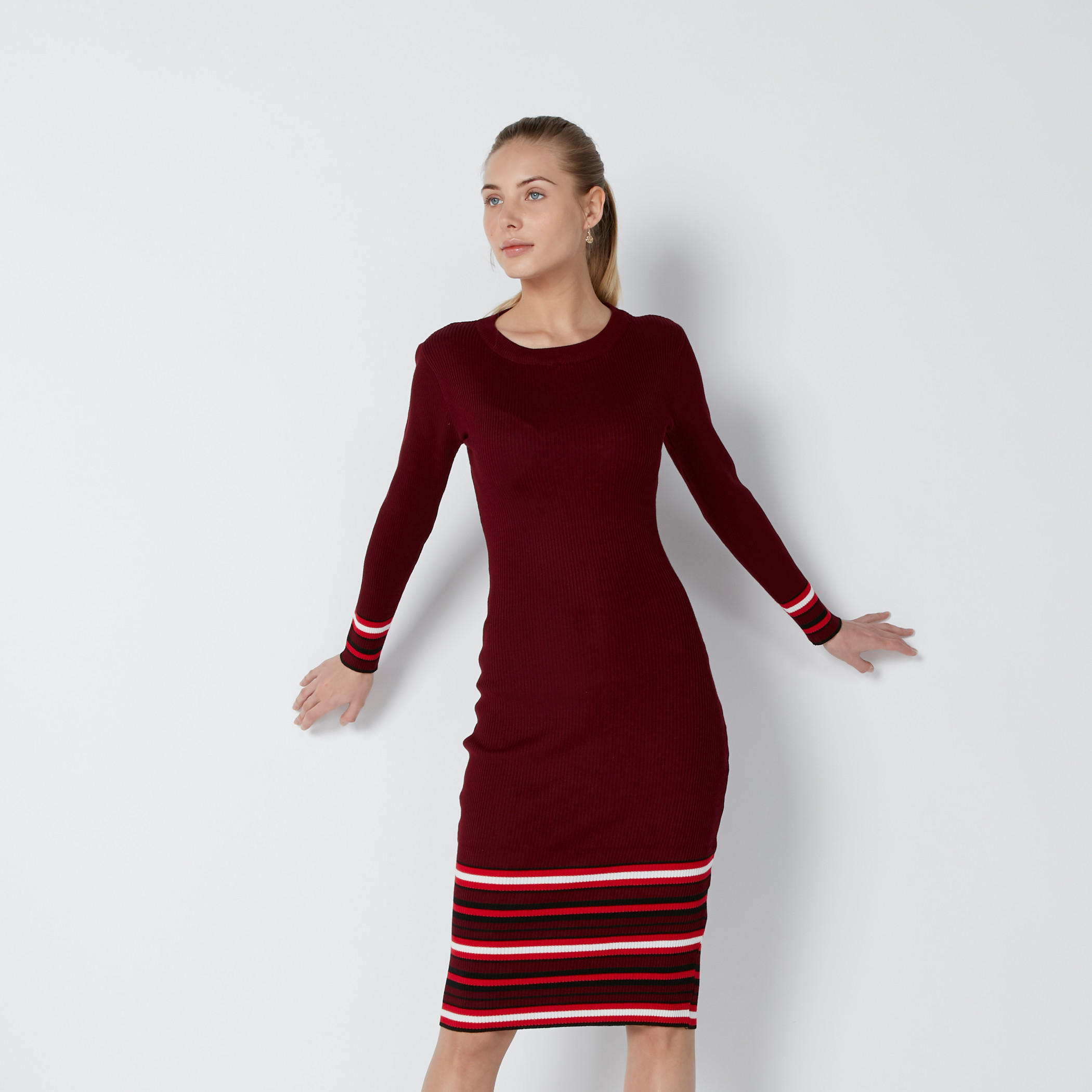 فستان مقلّم متوسط الطول بقصّة ضيّقة وأكمام طويلة-women-clothing-dresses-image-3