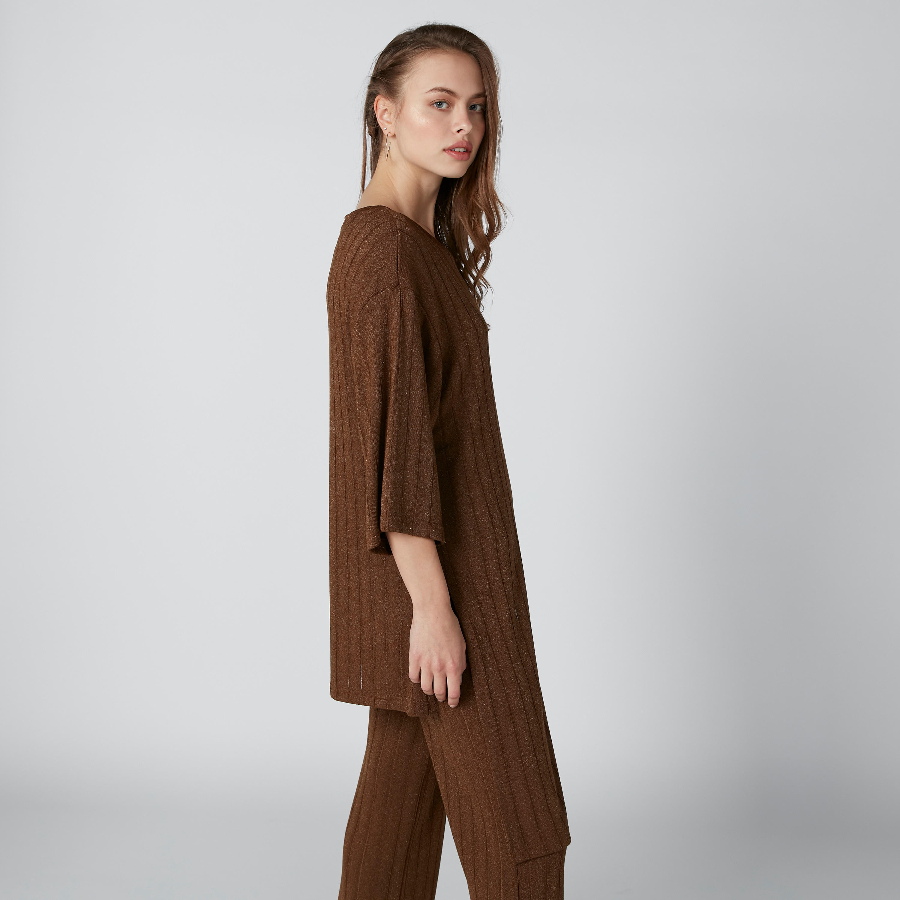 بلوزة مضلّعة بأكمام 3/4 وحوّاف غير مستوية-women-clothing-shirtsandblouses-blouses-image-3