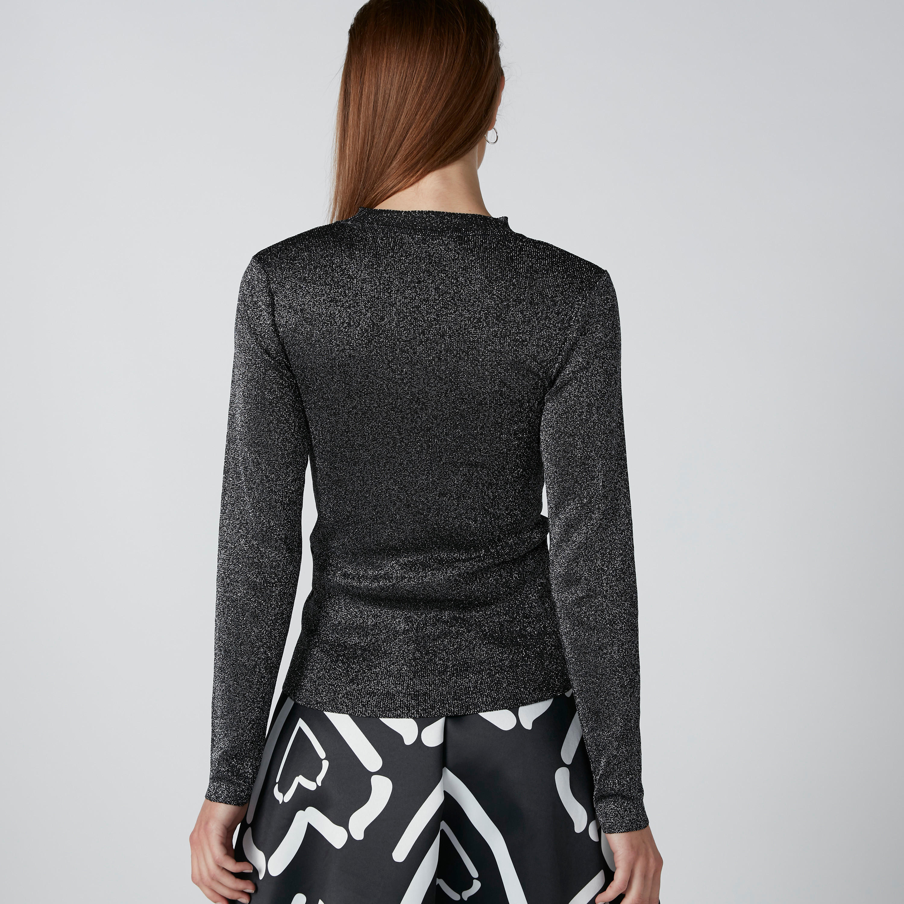 بلوزة بأكمام طويلة وتفاصيل لؤلؤ-women-clothing-shirtsandblouses-blouses-image-4