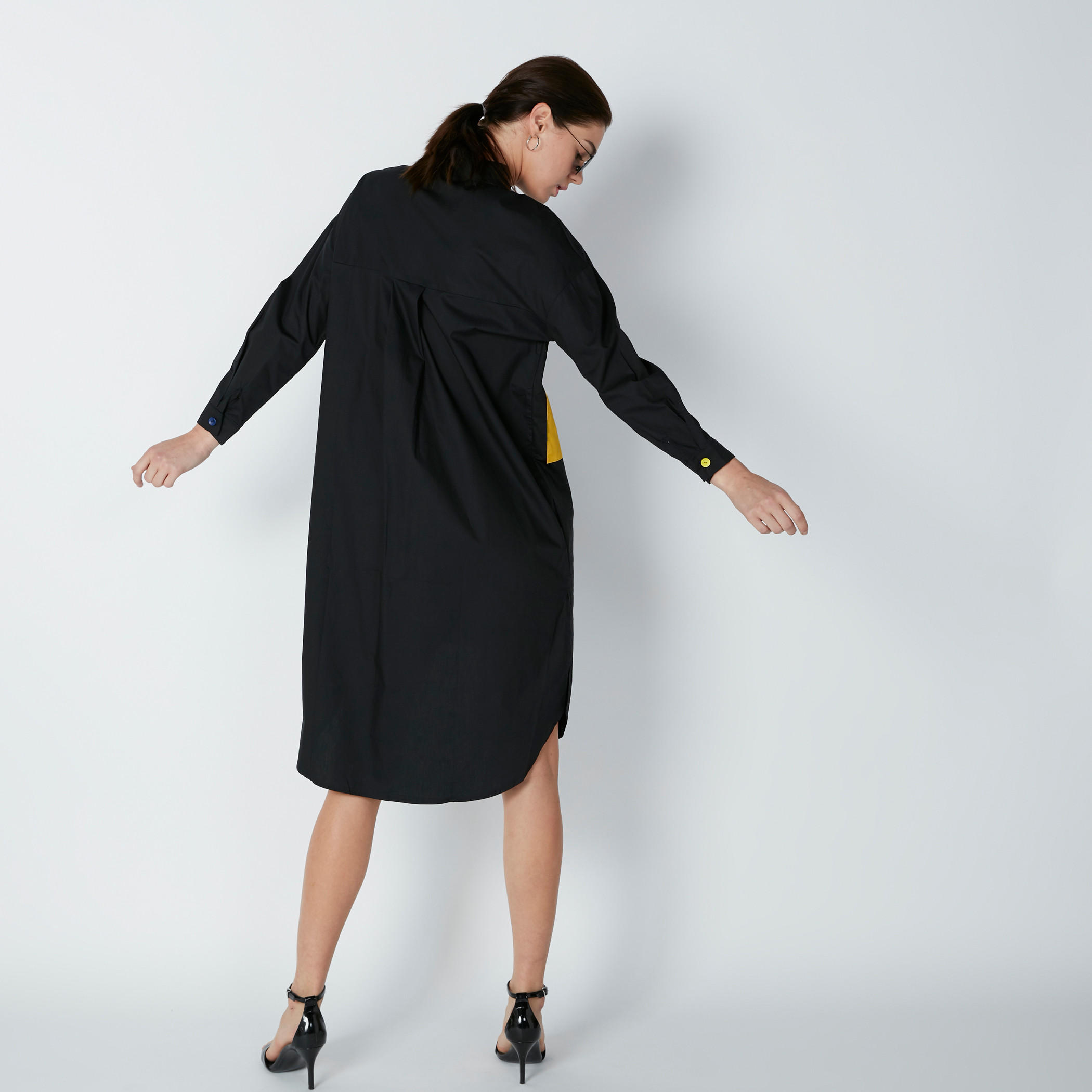 فستان قميص بحوّاف غير مستويّة وجيوب-women-clothing-dresses-image-2
