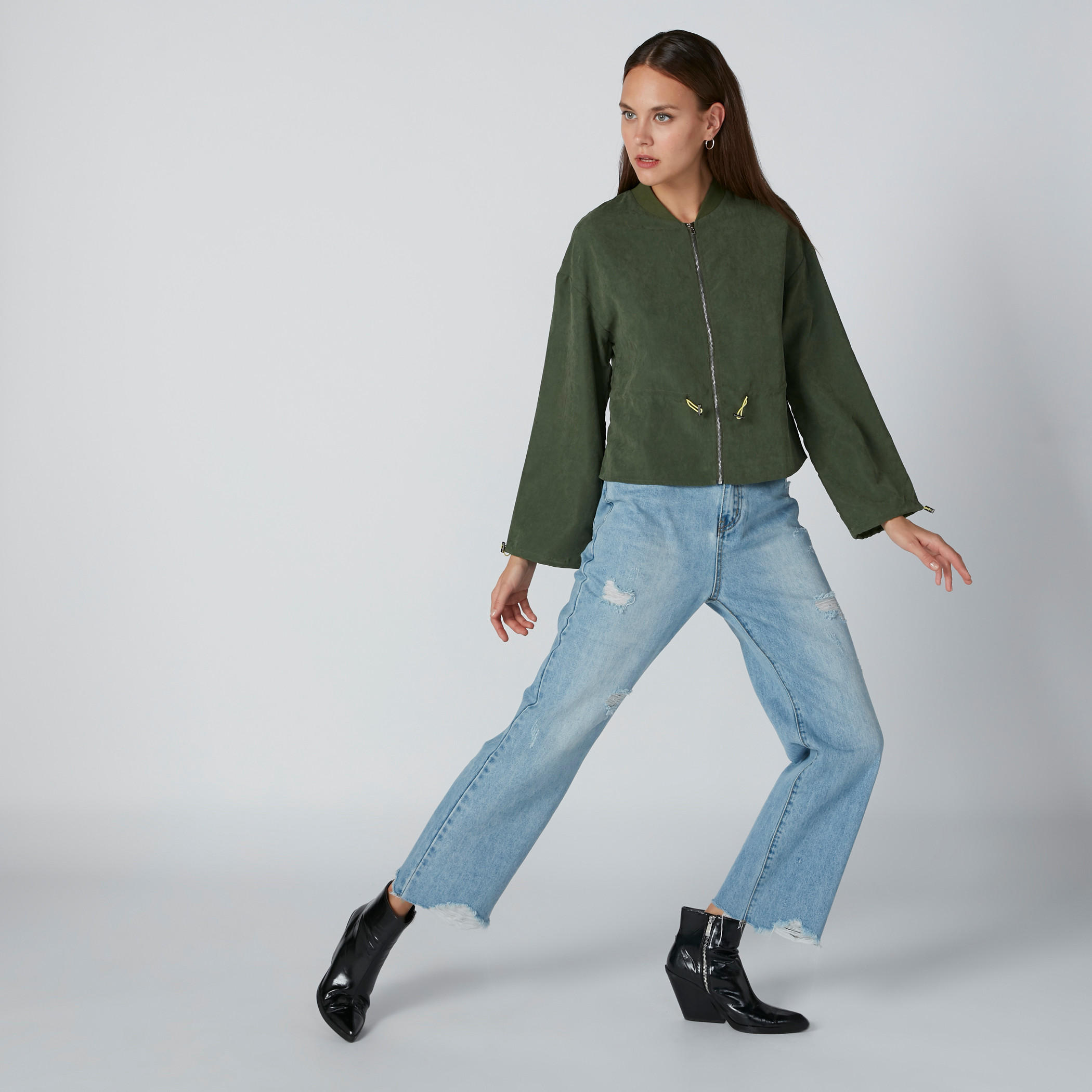 جاكيت بأكمام واسعة وسحّاب إغلاق-women-winterwear-coatsandjackets-jackets-image-5