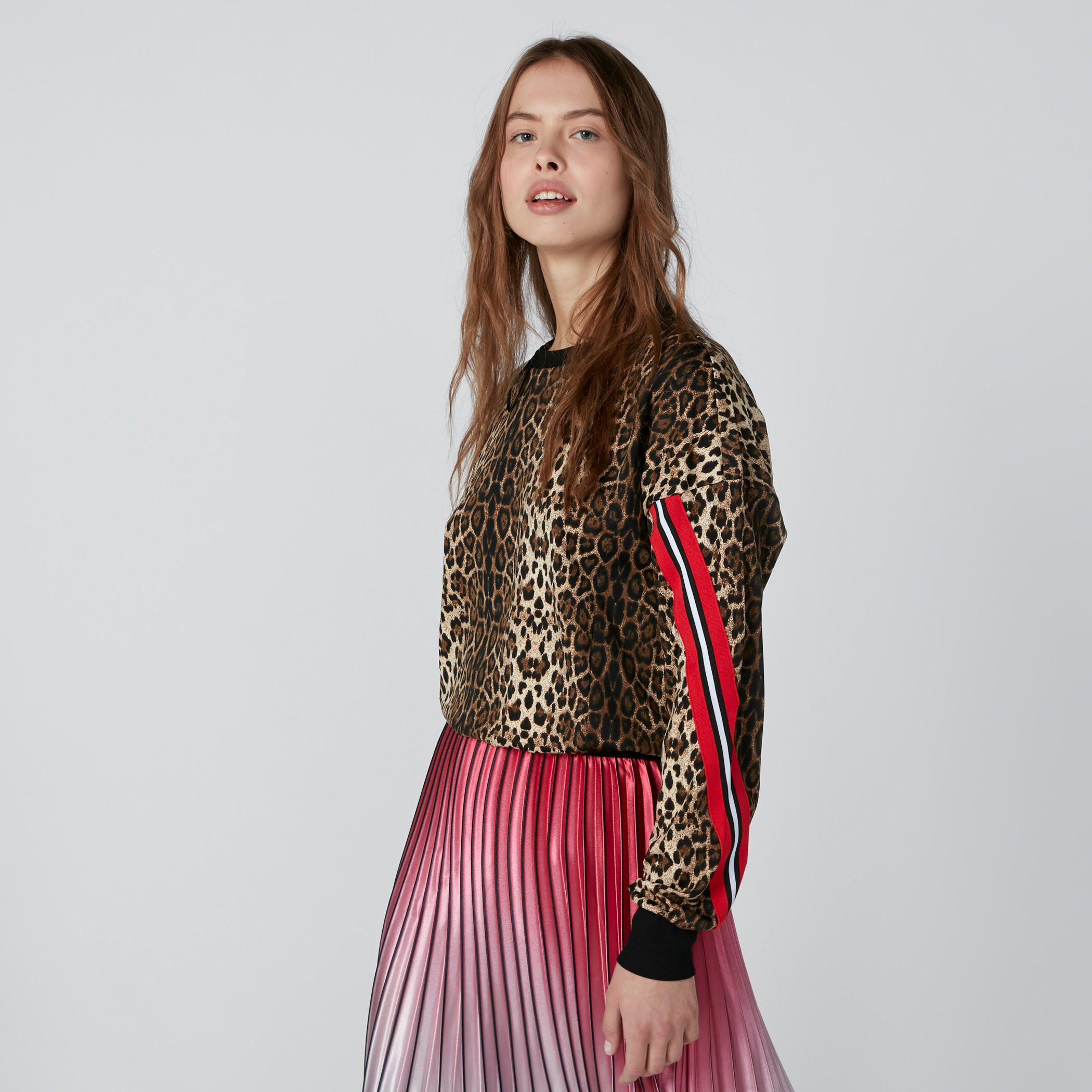 سويت شيرت بطبعات-women-winterwear-hoodiesandsweatshirts-sweatshirts-image-3