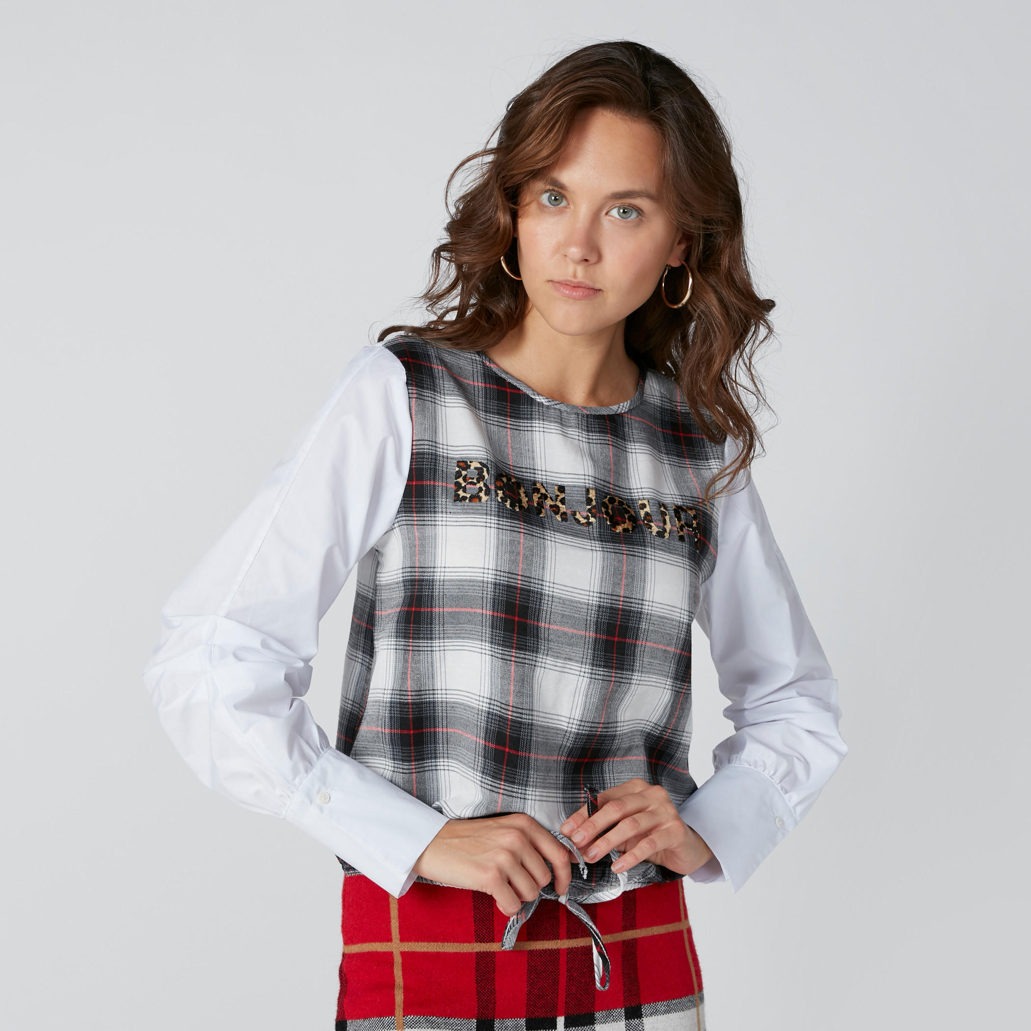 بلوزة كاروهات بأكمام طويلة ومشبك إغلاق ناعم-women-clothing-shirtsandblouses-blouses-image-4