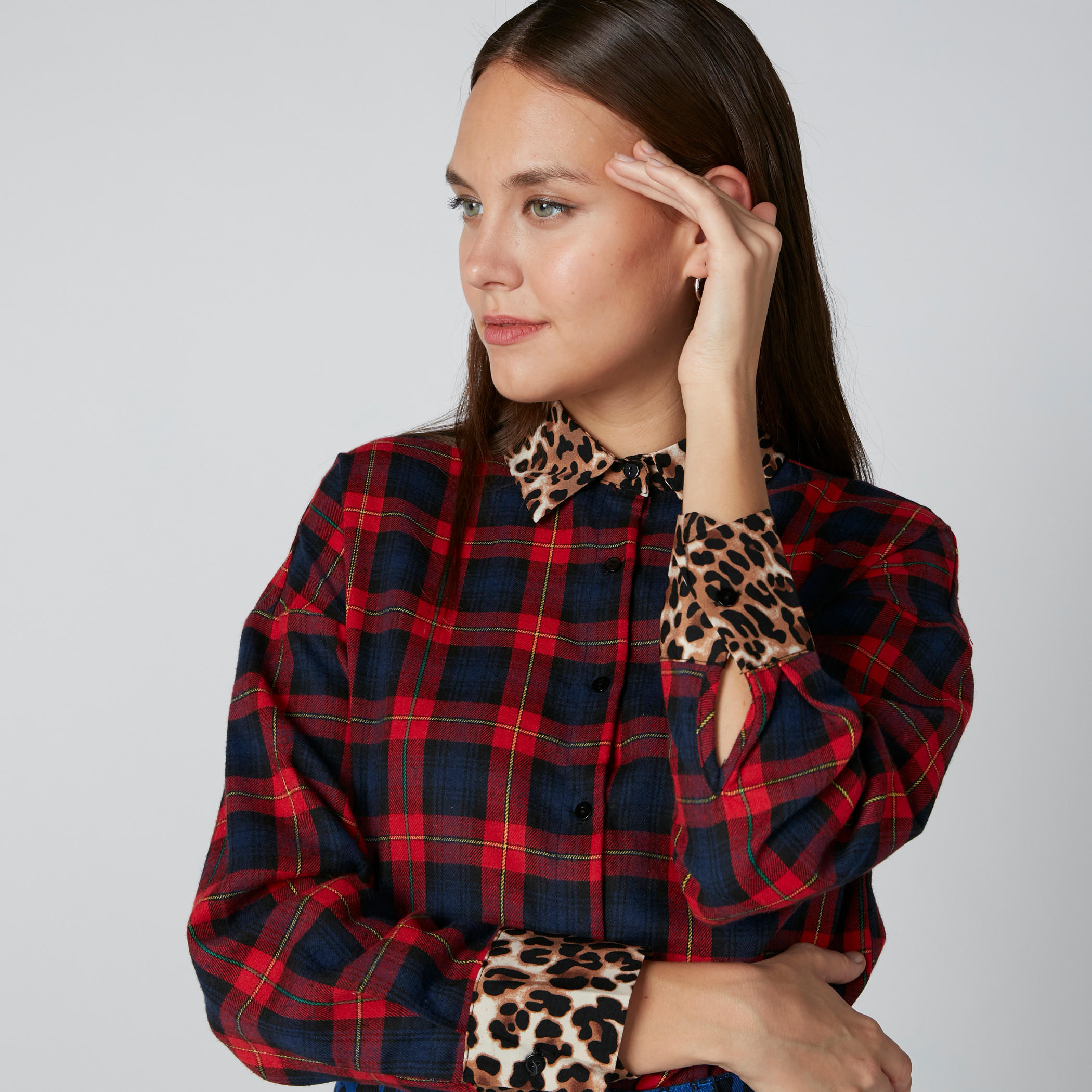 قميص كاروهات بأكمام طويلة وأزرار-women-clothing-shirtsandblouses-shirts-image-5