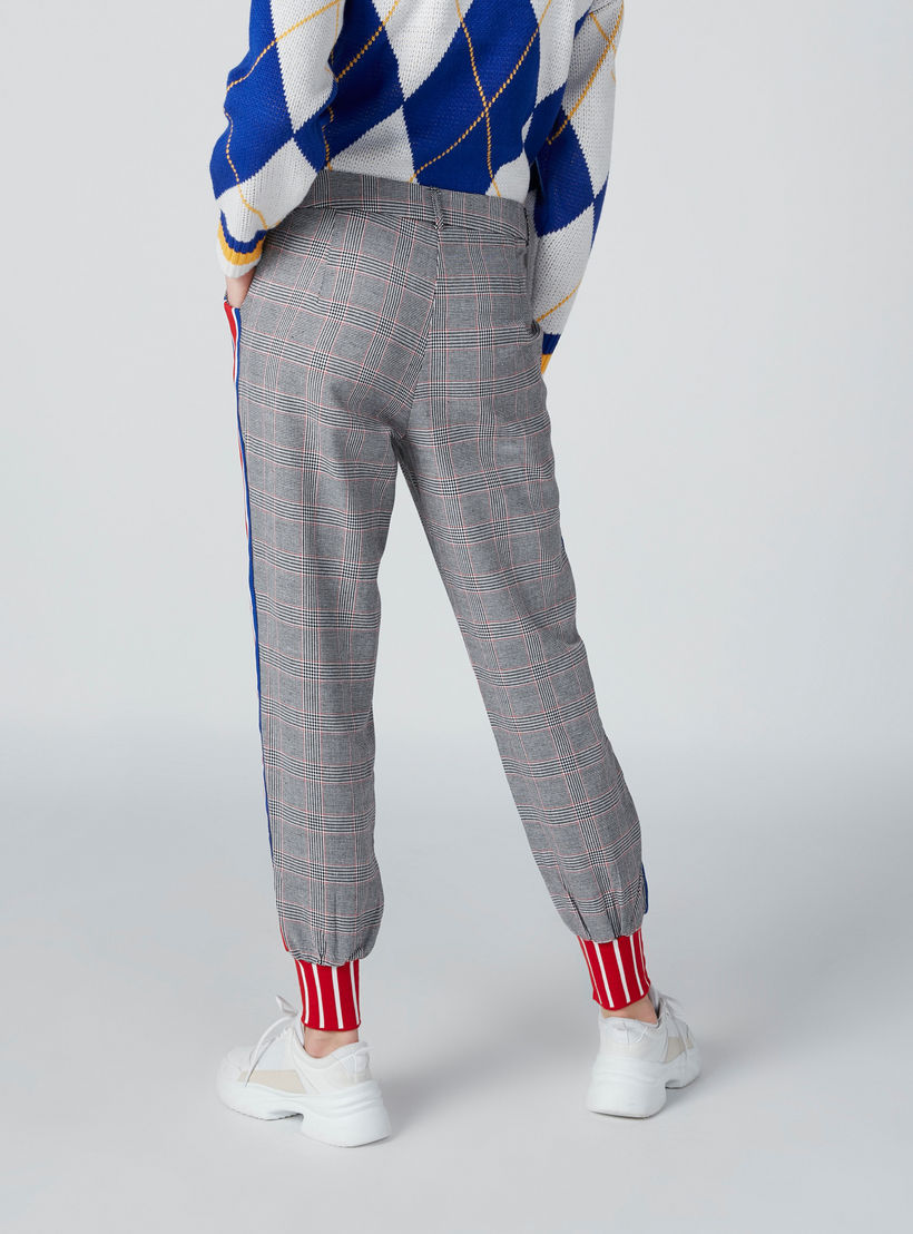 بنطال رياضي كاروهات طويل بأساور مطّاطية وجيوب-women-clothing-bottoms-joggers-image-2