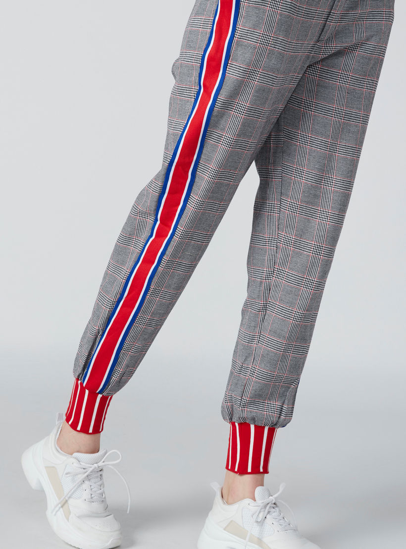 بنطال رياضي كاروهات طويل بأساور مطّاطية وجيوب-women-clothing-bottoms-joggers-image-5