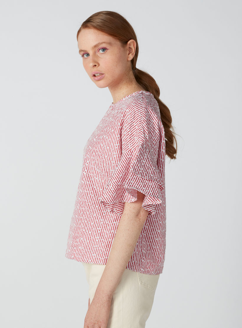 بلوزة مقلّمة بياقة مستديرة وأكمام كشكش متعددة الطبقات-women-clothing-shirtsandblouses-blouses-image-4