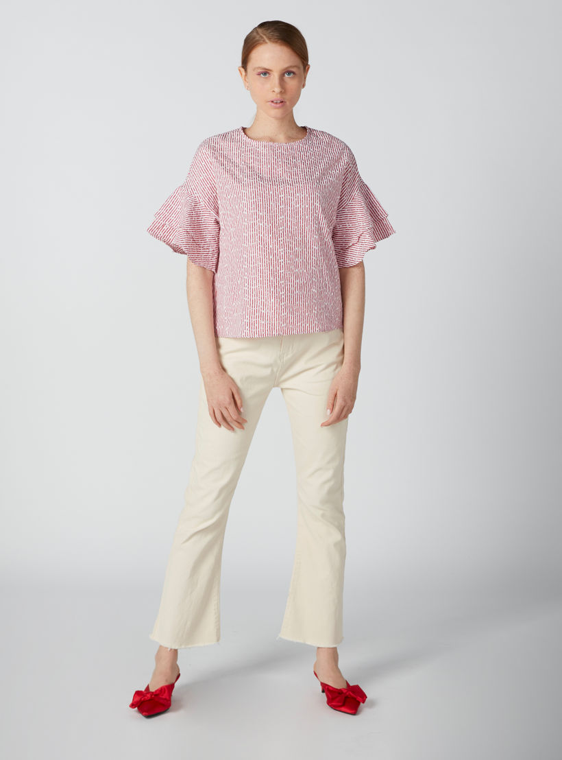 بلوزة مقلّمة بياقة مستديرة وأكمام كشكش متعددة الطبقات-women-clothing-shirtsandblouses-blouses-image-1