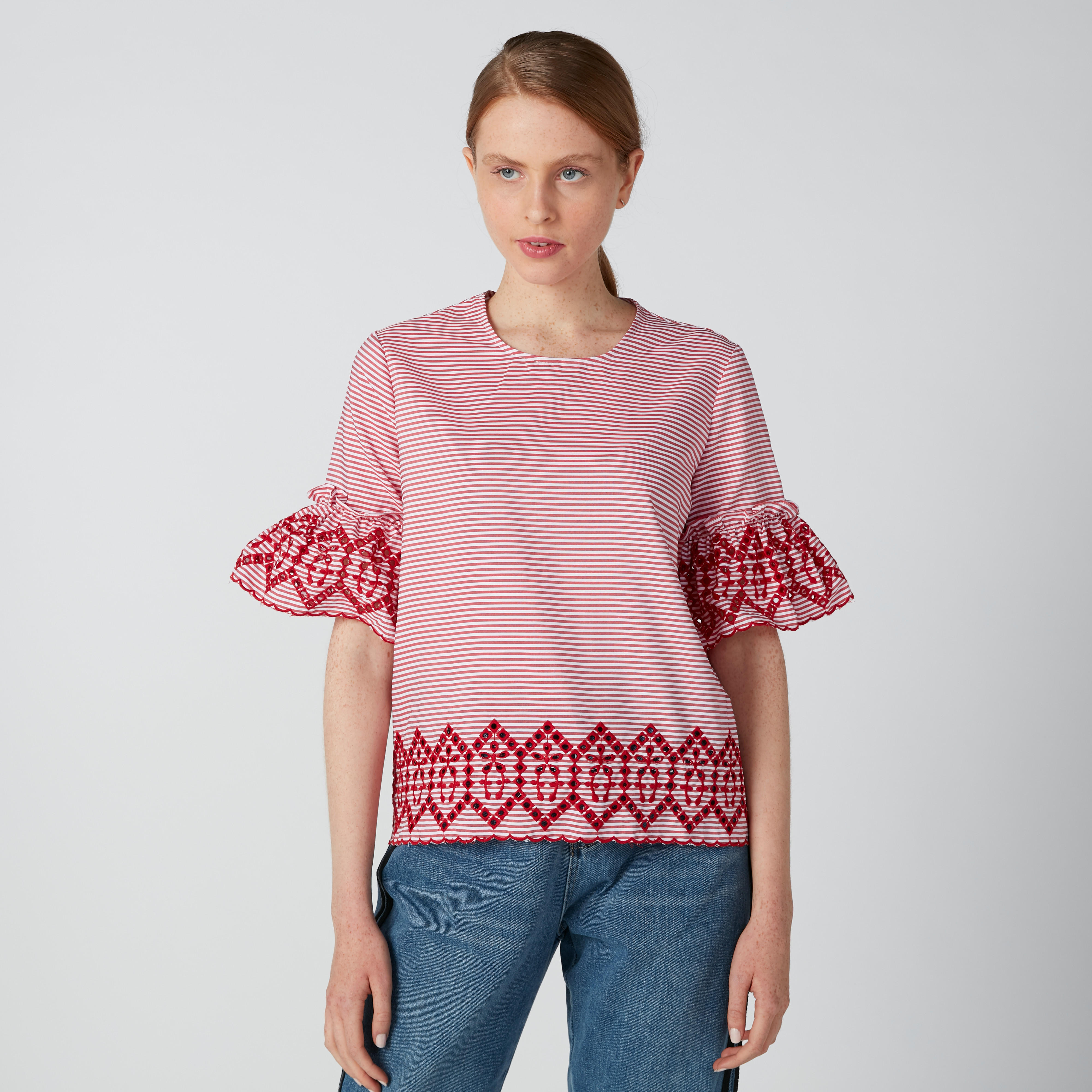 بلوزة مطرزة بياقة مستديرة وأكمام عريضة-women-clothing-shirtsandblouses-blouses-image-3