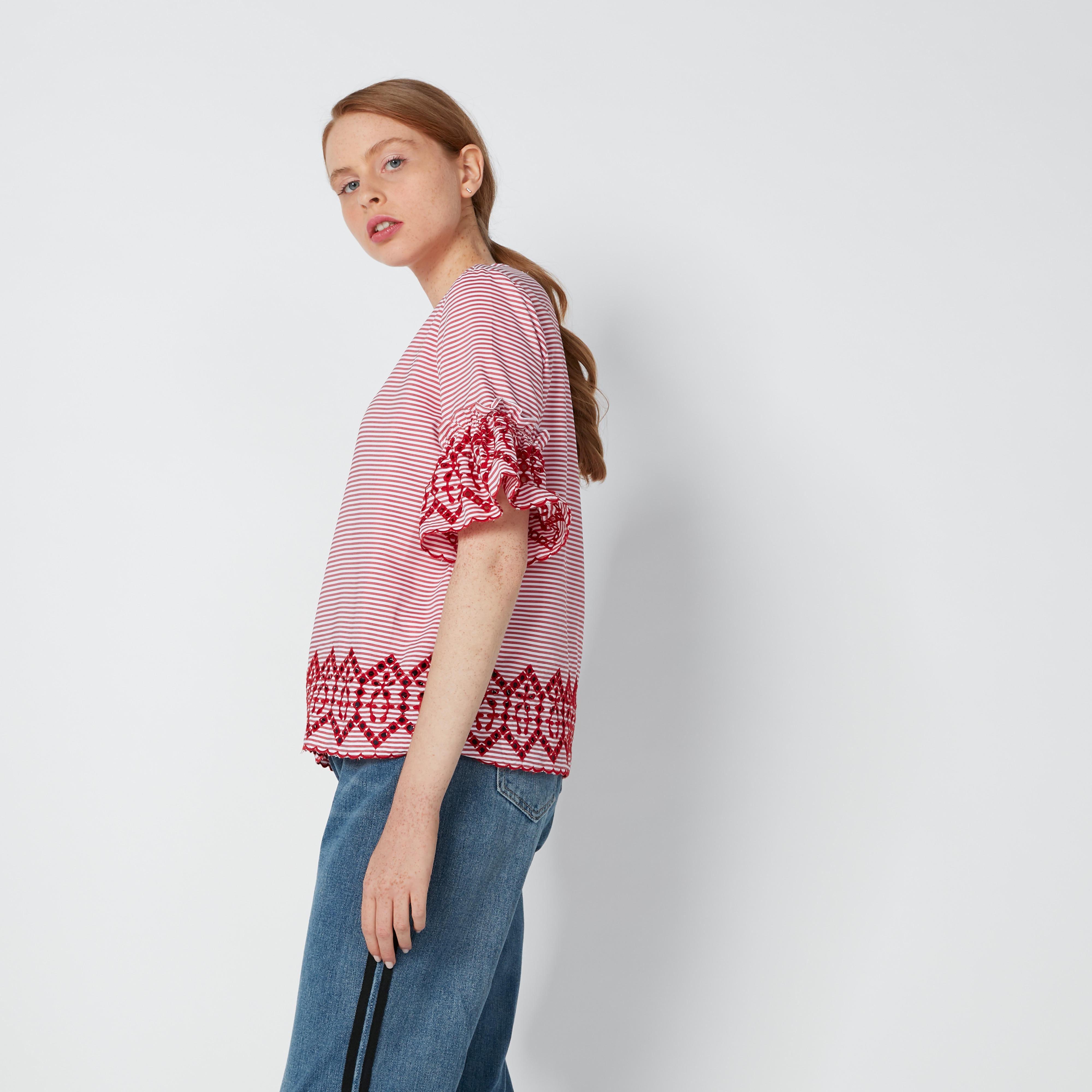 بلوزة مطرزة بياقة مستديرة وأكمام عريضة-women-clothing-shirtsandblouses-blouses-image-4