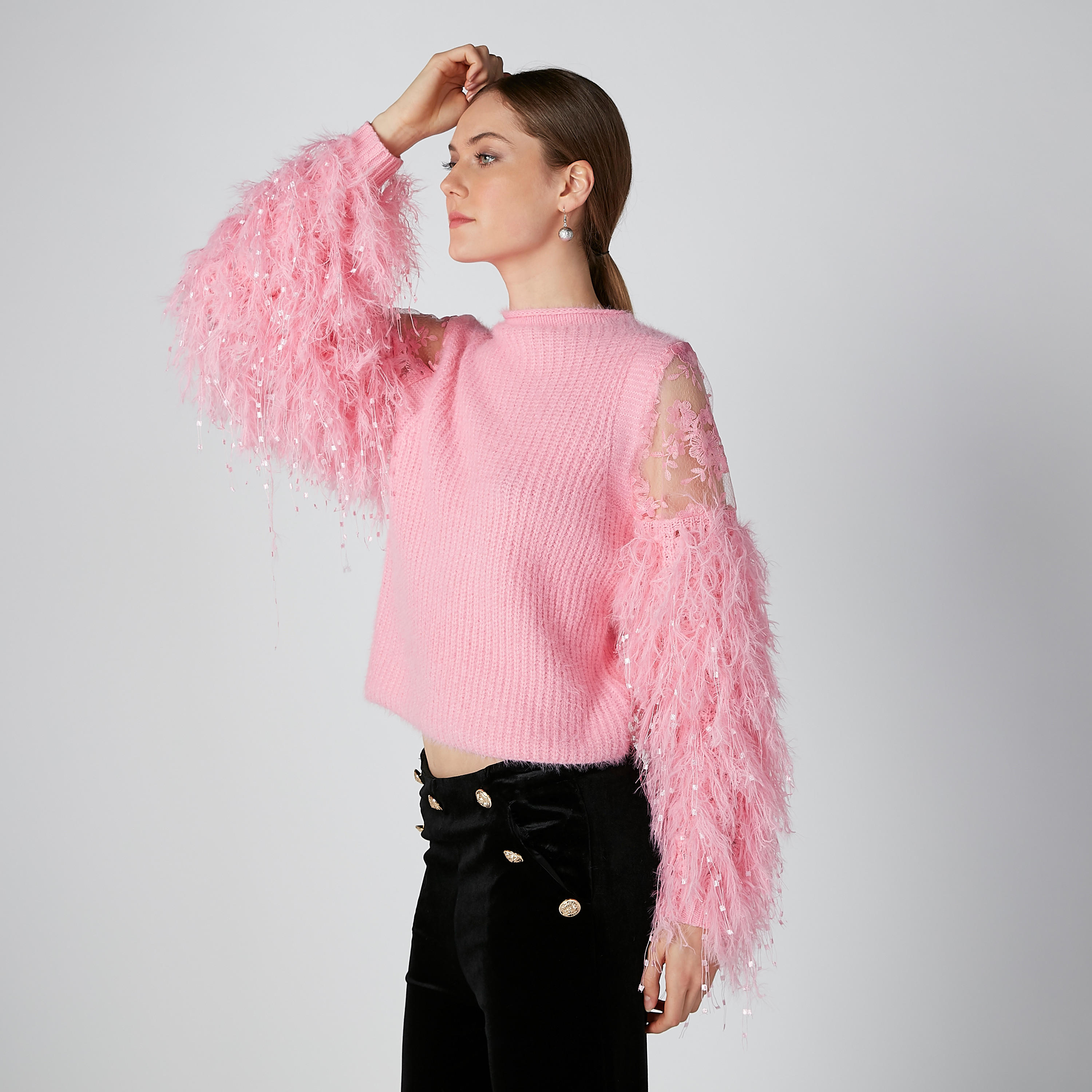 بلوزة بأكمام قطيفة طويلة وتفاصيل دانتيل-women-clothing-cardigansandjumpers-jumpers-image-5