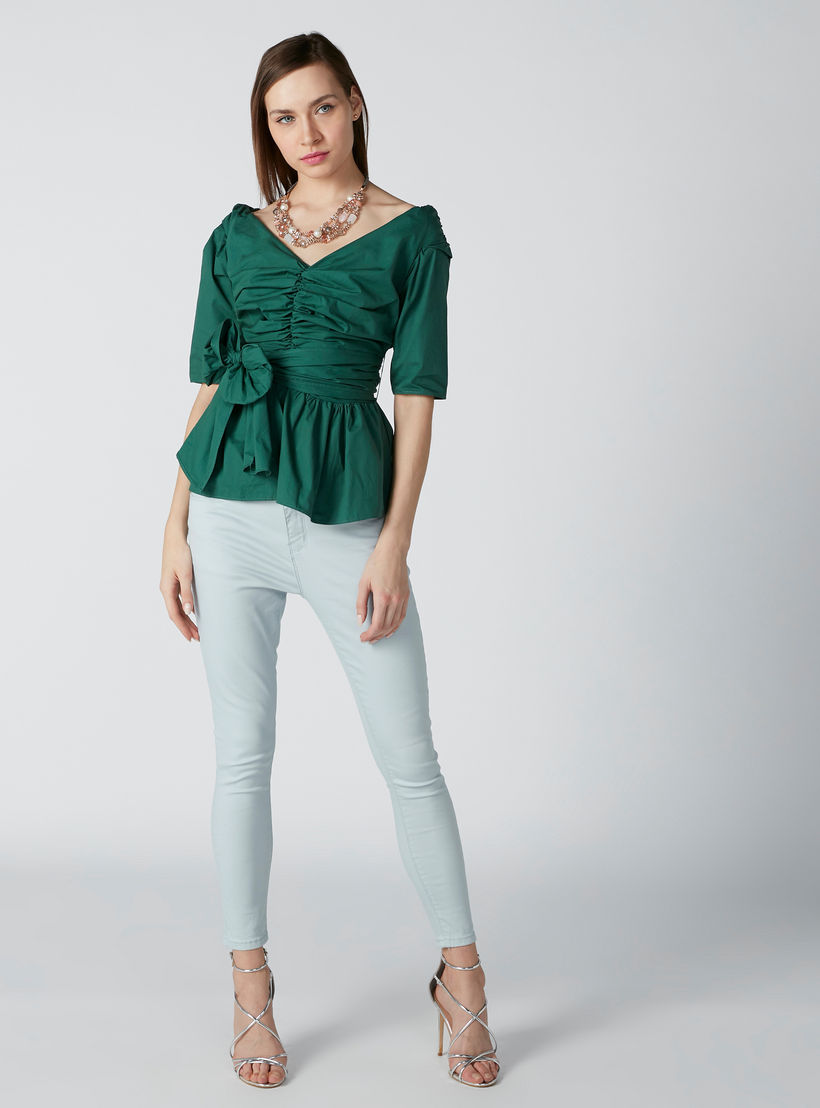 بلوزة بياقة طوق وأكمام قصيرة وفيونكة-women-clothing-shirtsandblouses-blouses-image-1