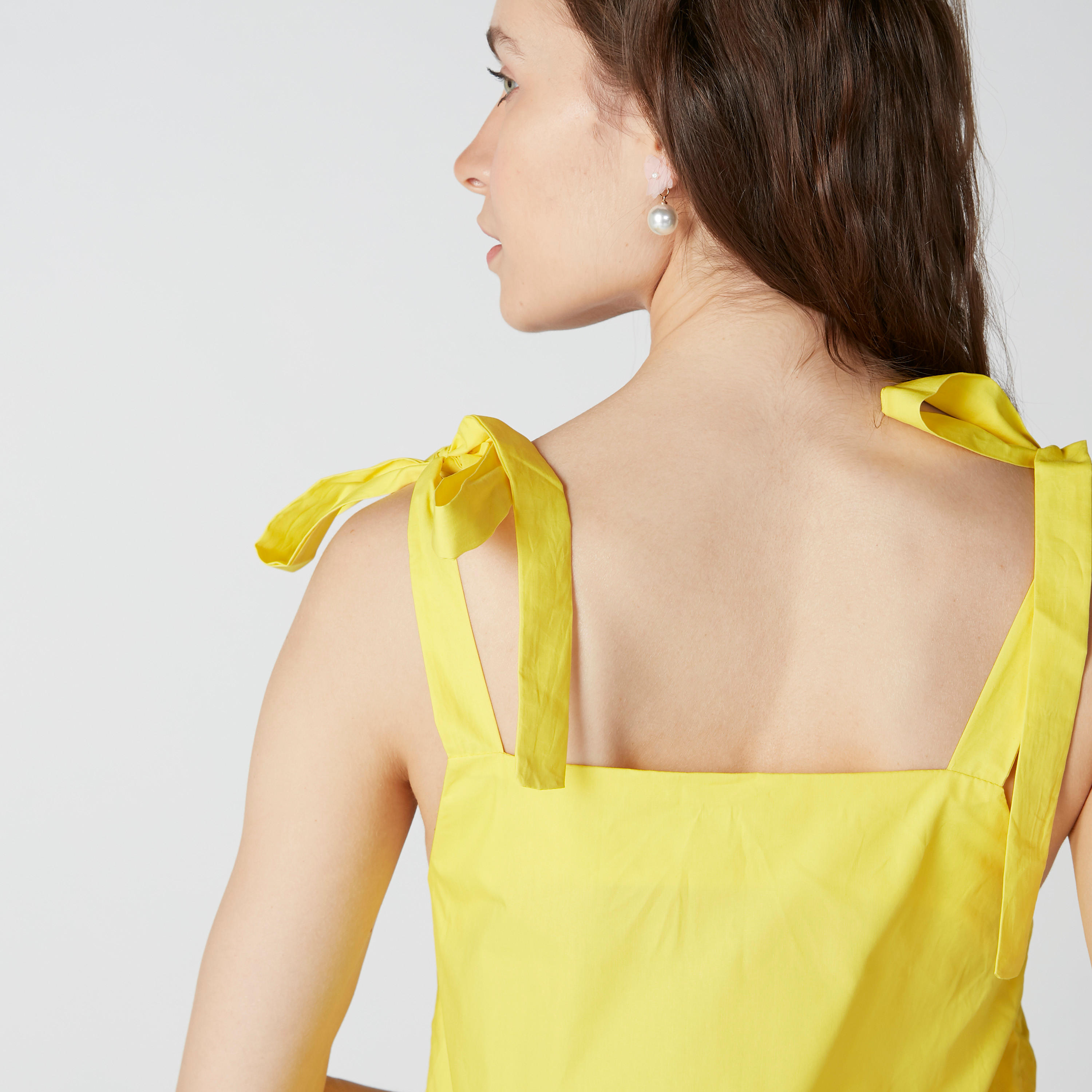 فستان متوسط الطول بأربطة وحوّاف غير مستوية وتفاصيل كشكش-women-clothing-dresses-image-6
