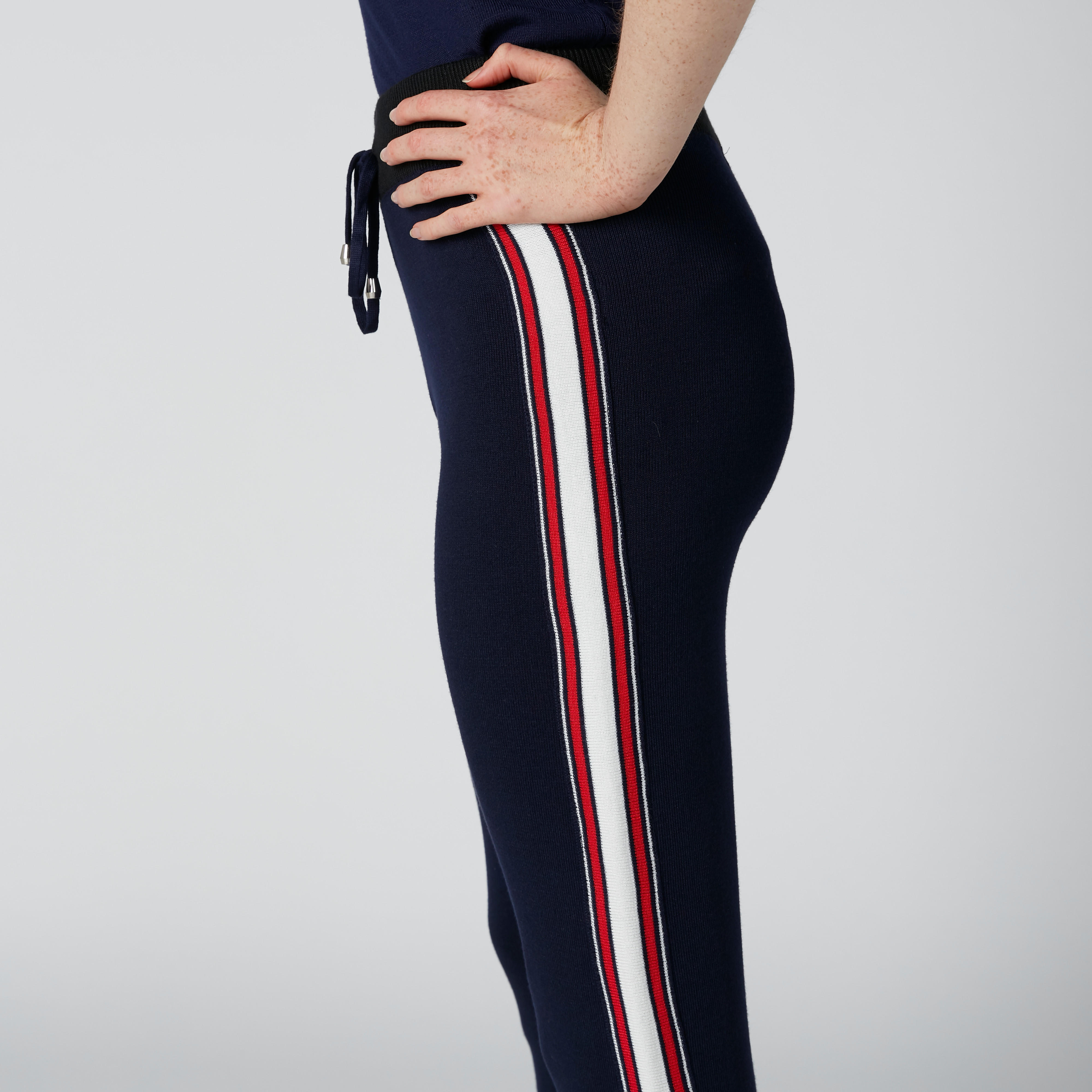 بنطال رياضي برباط وخصر مرن وشريطة جانبية-women-clothing-bottoms-joggers-image-5