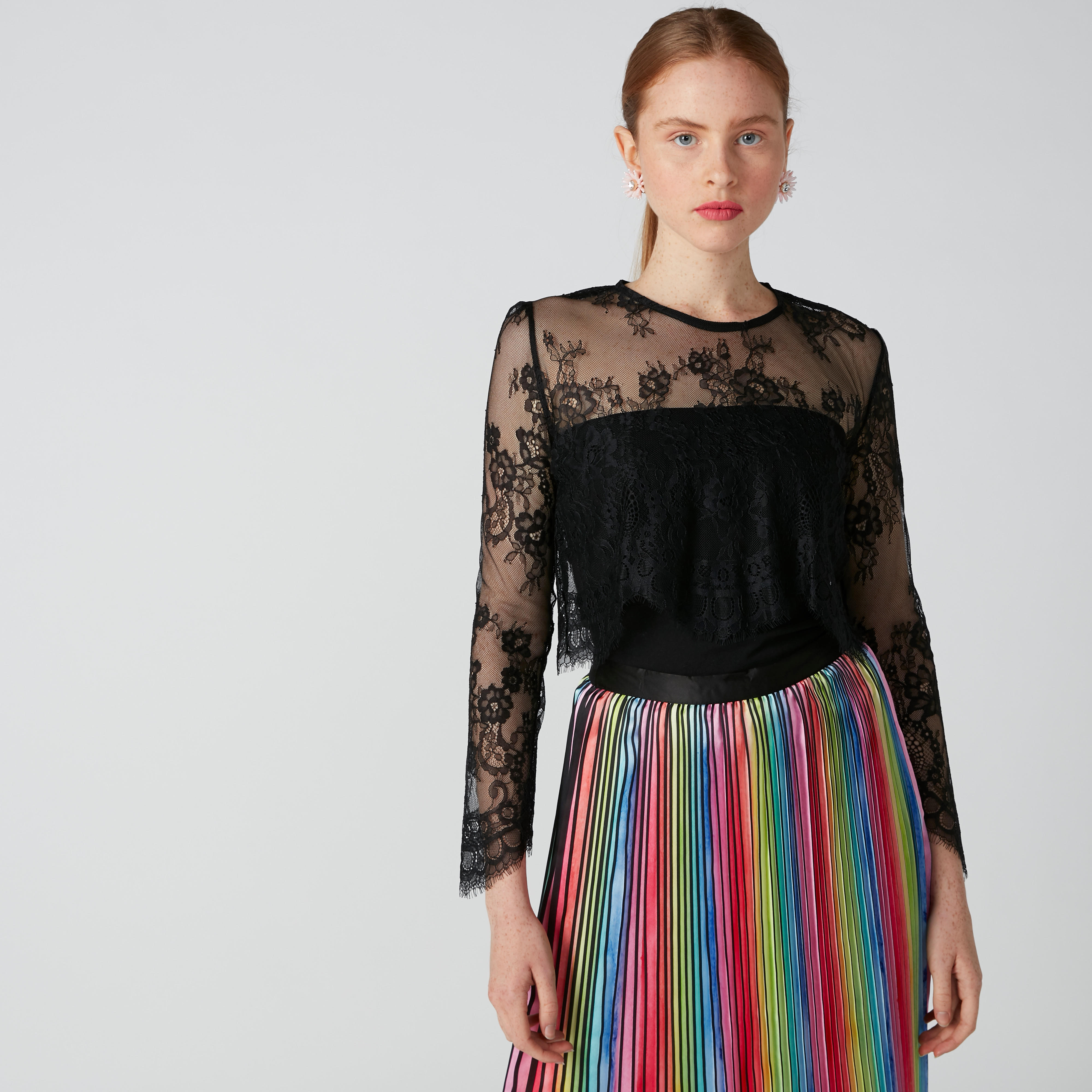 بلوزة بأكمام طويلة وتفاصيل دانتيل-women-clothing-shirtsandblouses-blouses-image-1