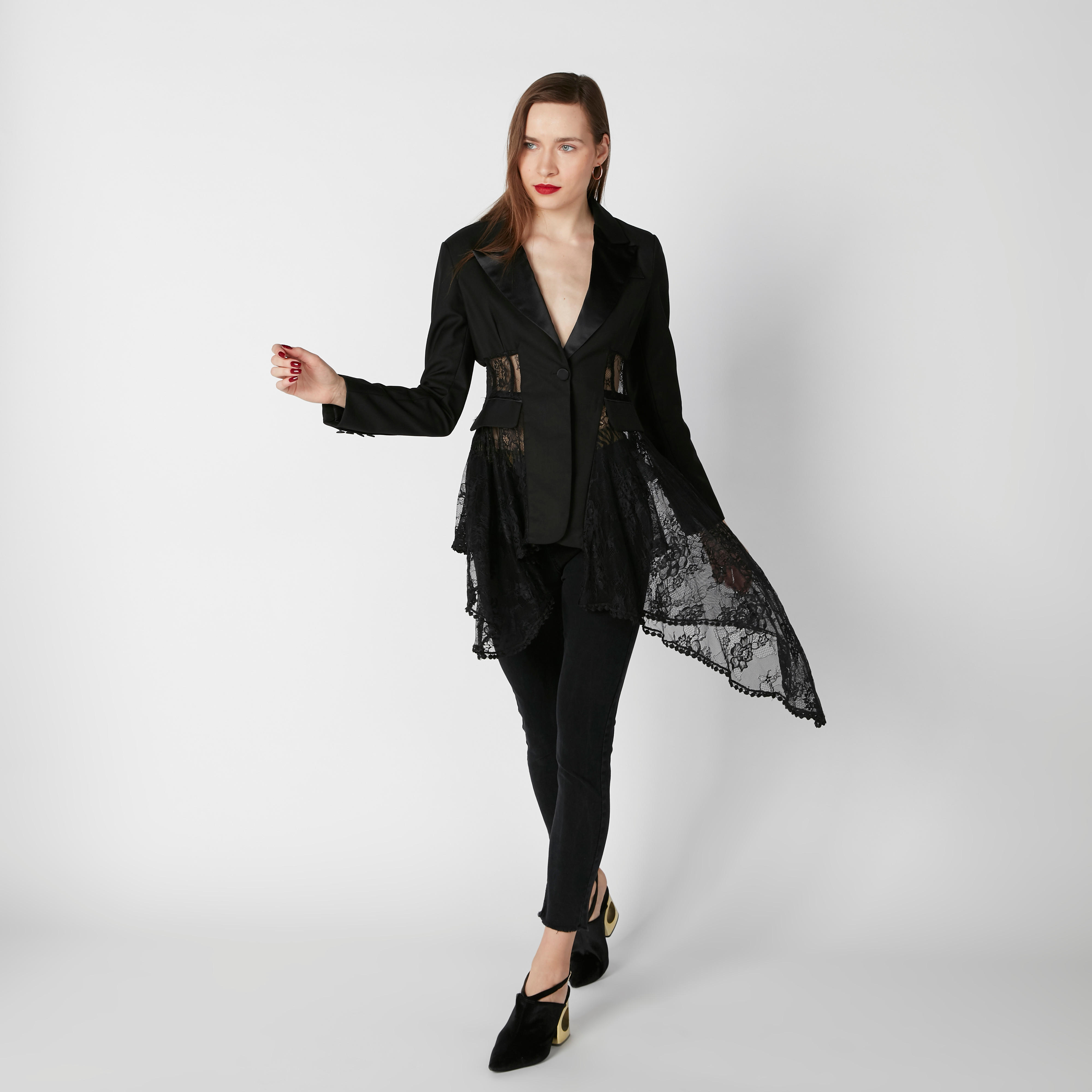 جاكيت بأكمام طويلة وتفاصيل دانتيل-women-clothing-coatsandjackets-blazers-image-3