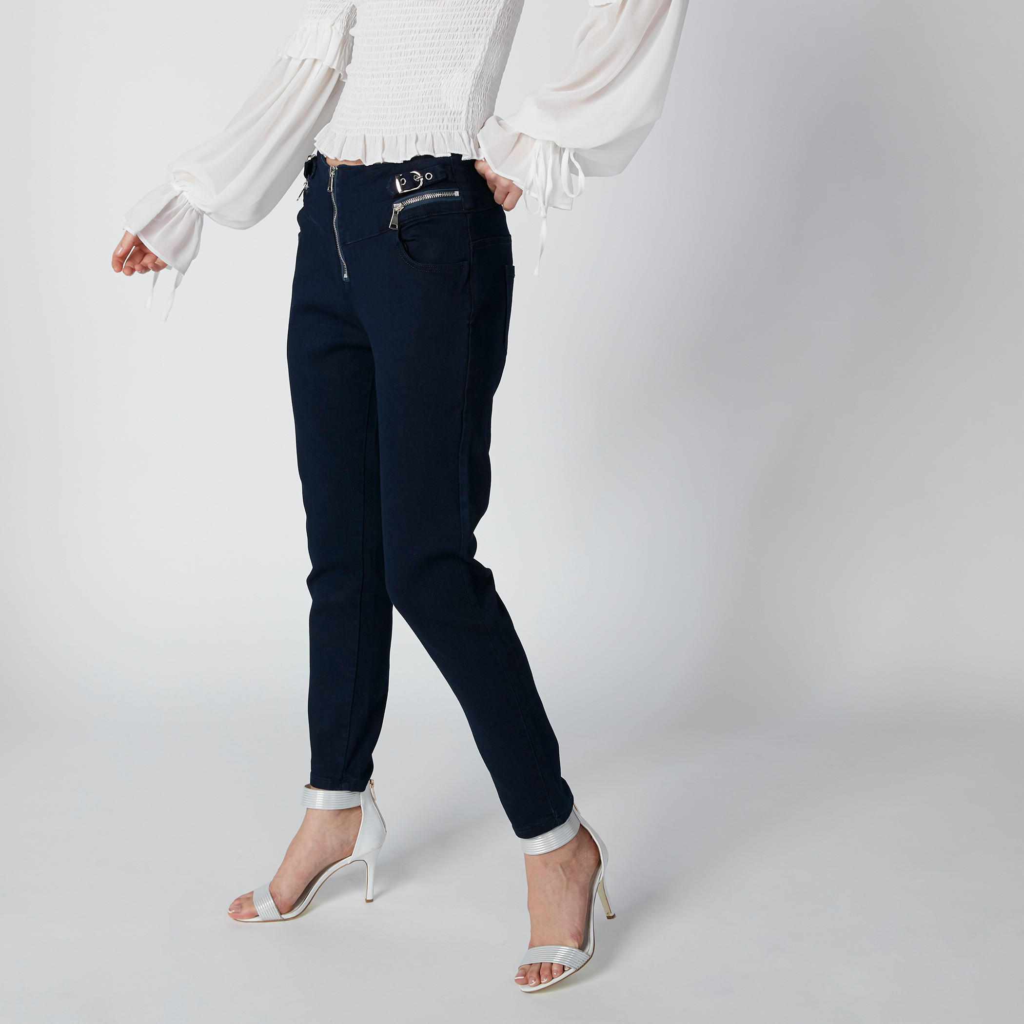 بنطال جينز طويل سكيني فيت بجيوب-women-clothing-bottoms-jeans-image-4