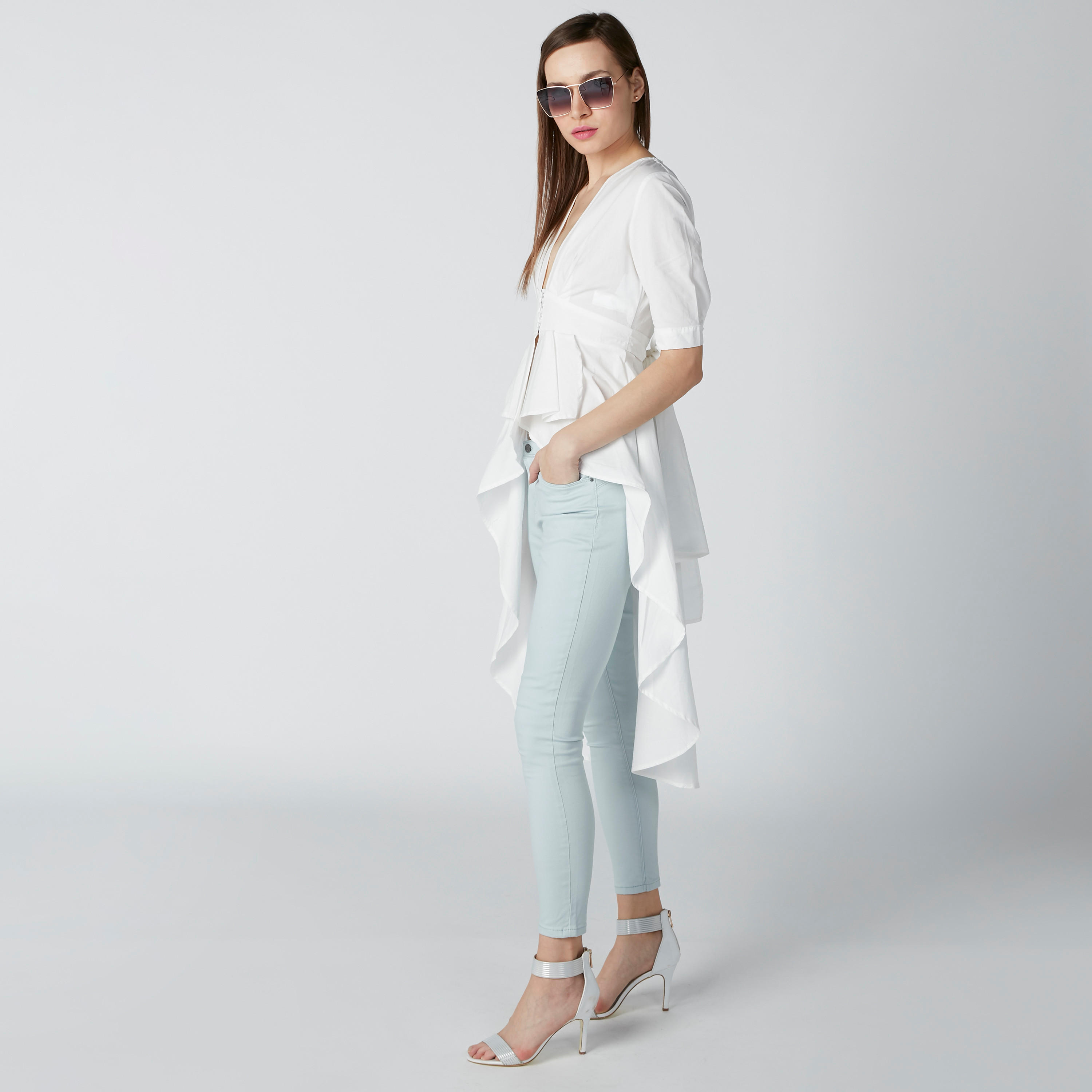 بلوزة بأكمام قصيرة وحوّاف غير مستوية وفيونكة-women-clothing-shirtsandblouses-blouses-image-1