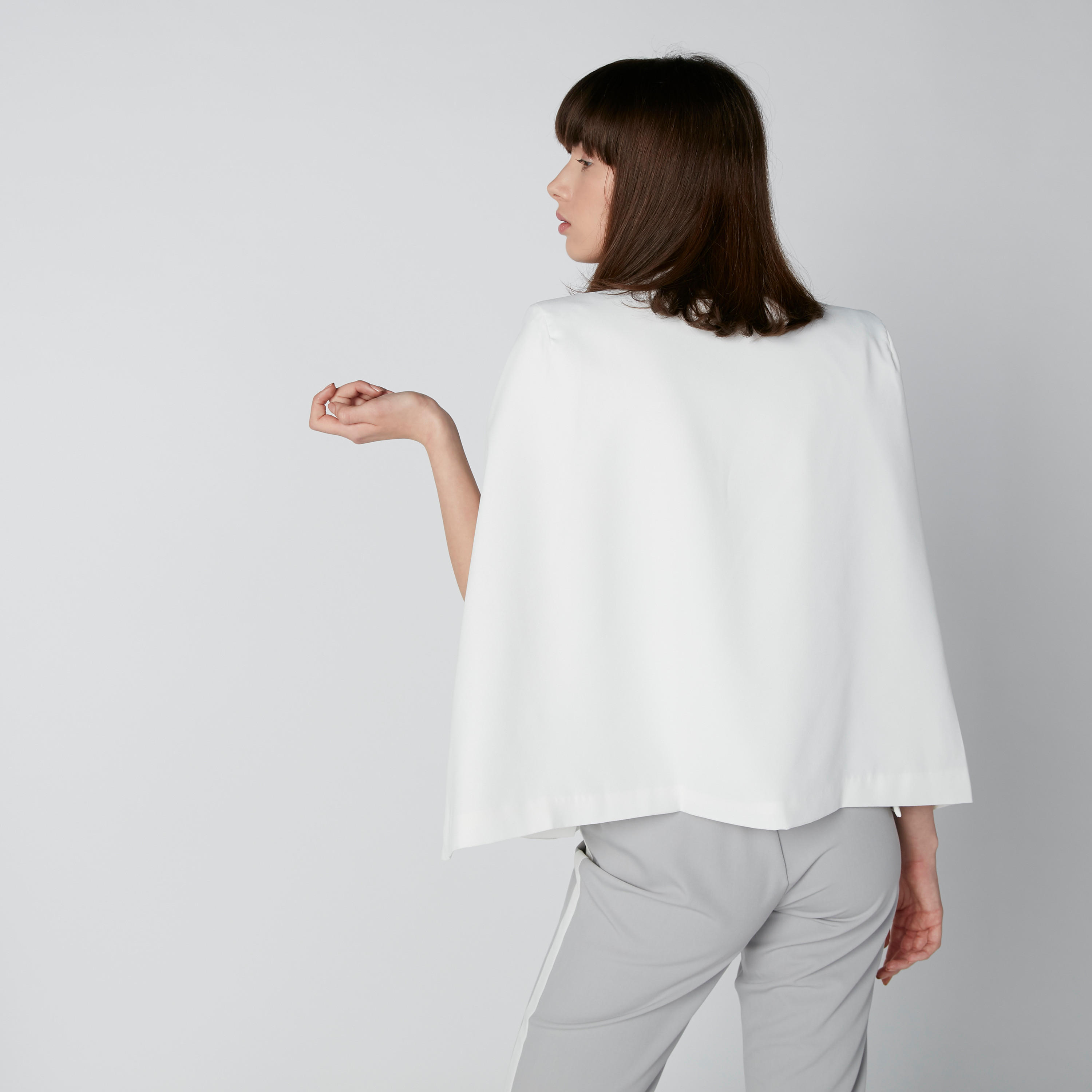 Split Long Sleeves Jacket in Regular Fit-women-winterwear-coatsandjackets-jackets-image-2
