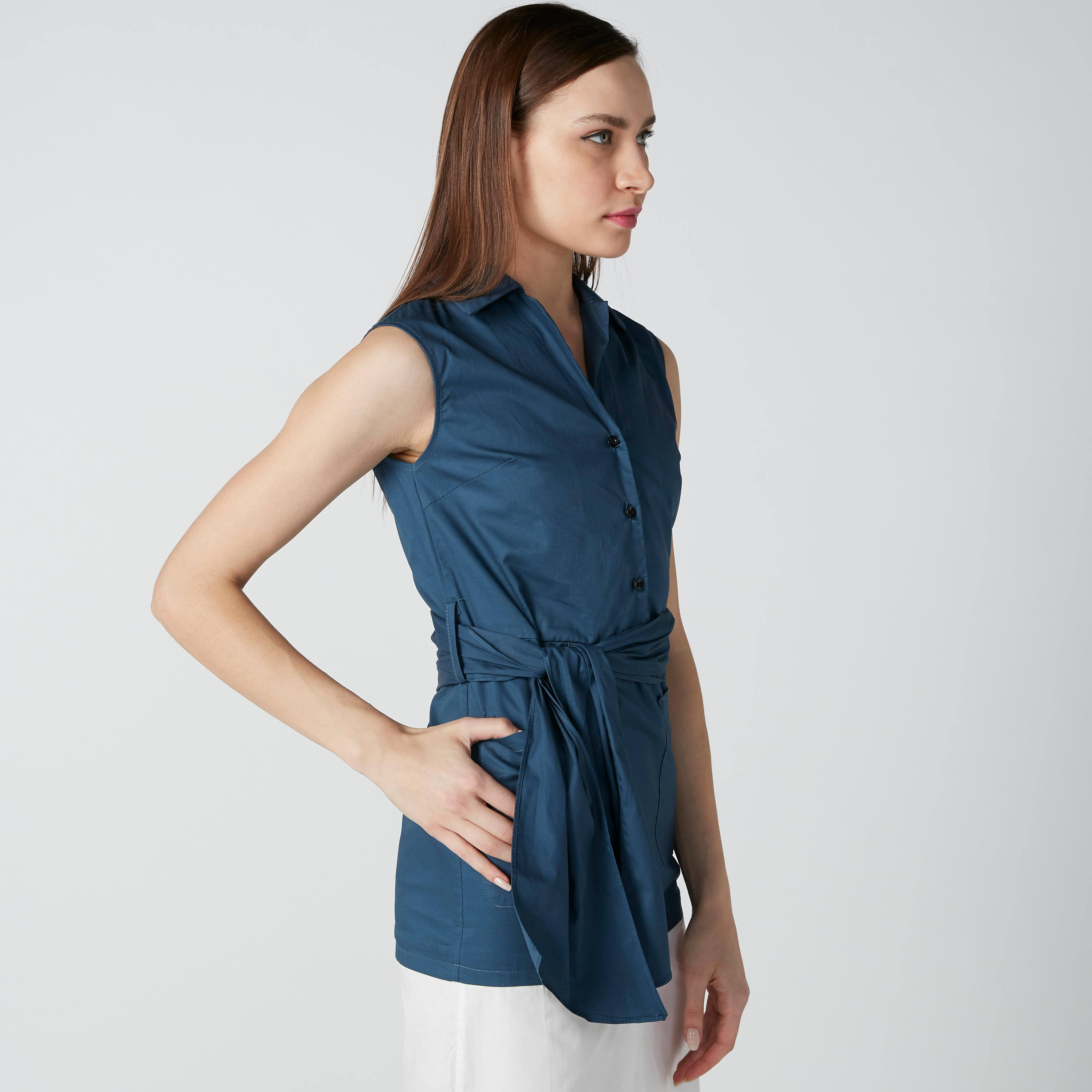 فستان متوسط الطول دون أكمام بياقة عاديّة وأربطة وجيوب-women-clothing-dresses-image-5