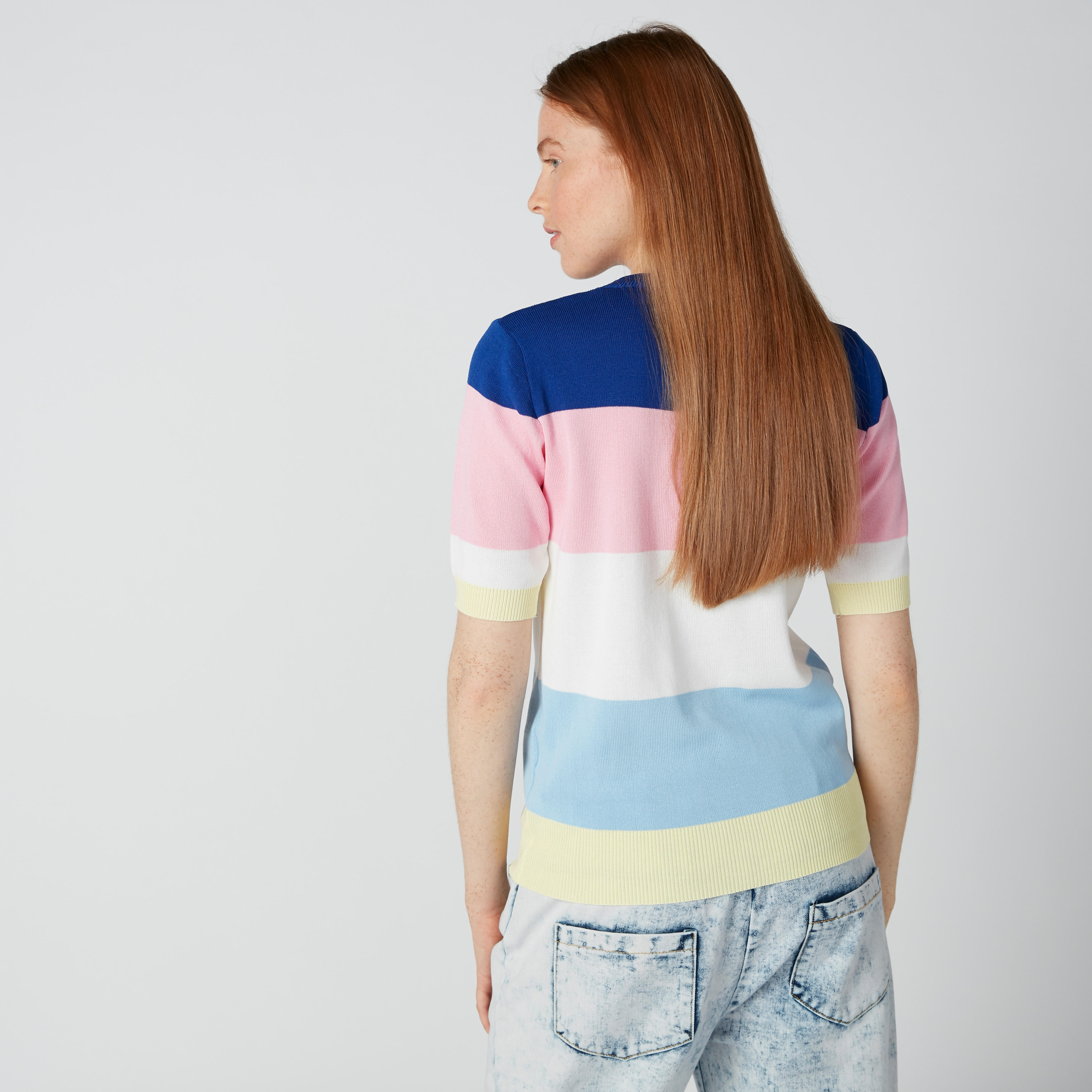 بلوزة مضلّعة بياقة مستديرة وأكمام قصيرة-women-clothing-tshirts-image-2