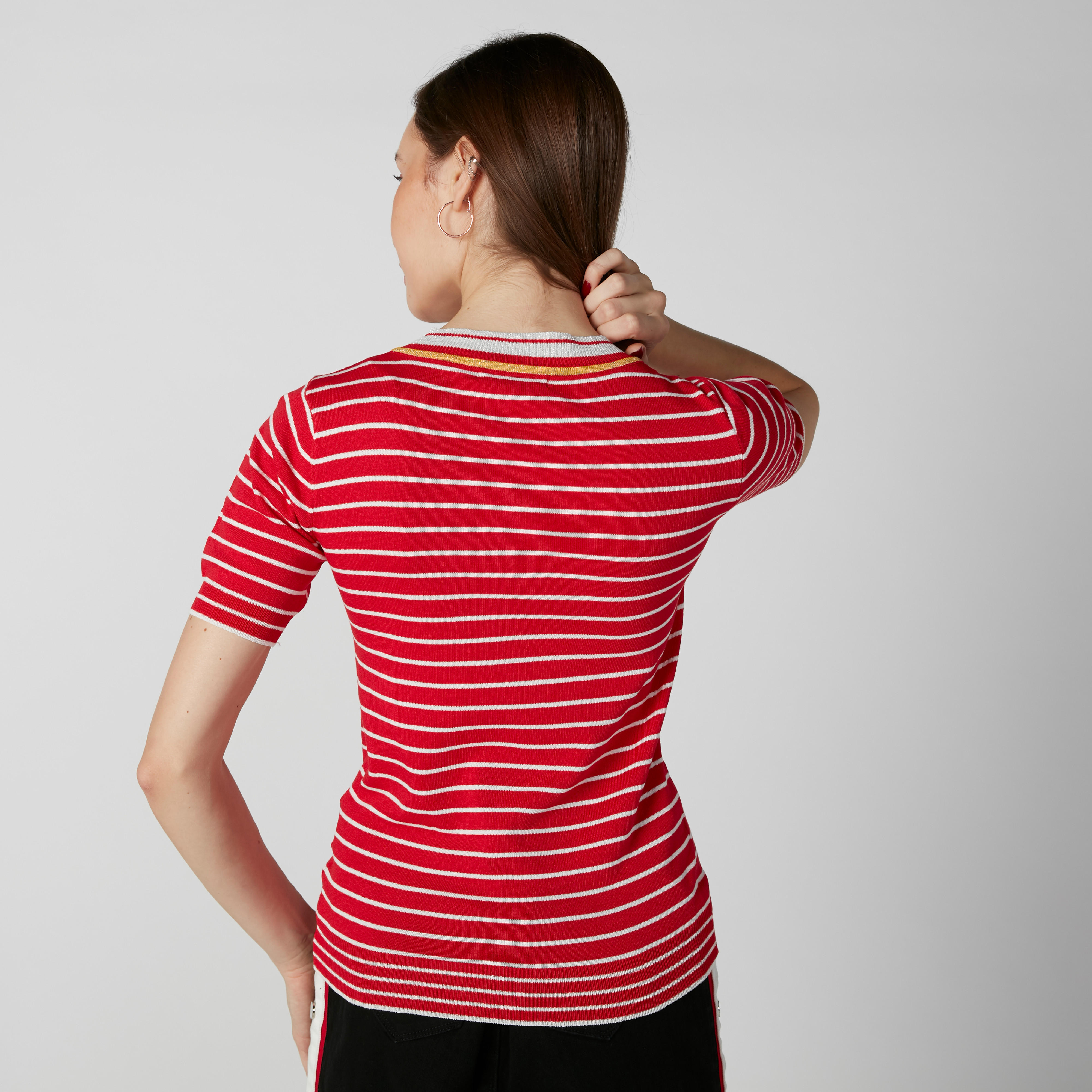 تيشيرت مقلّم بياقة V وأكمام قصيرة-women-clothing-tshirts-image-7