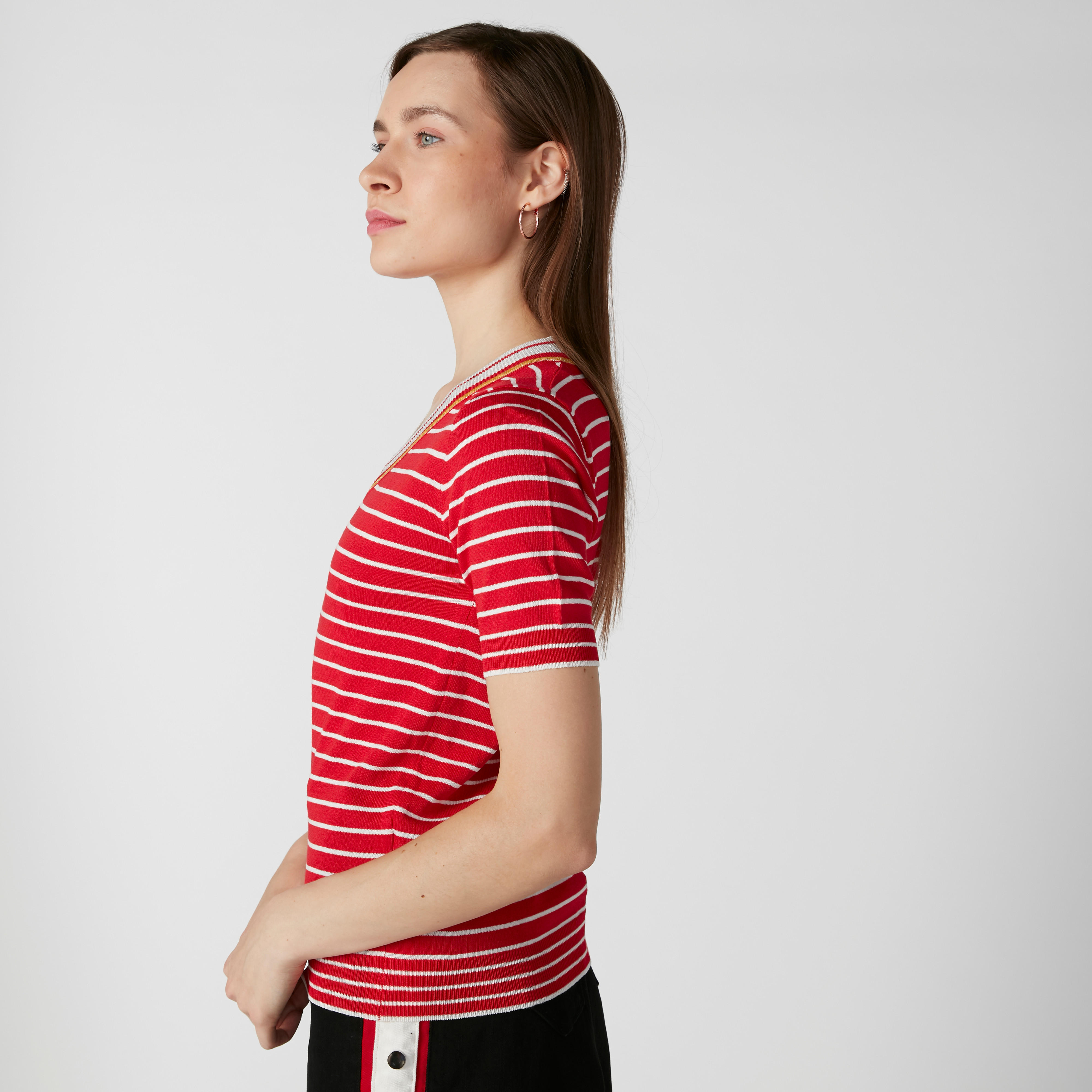 تيشيرت مقلّم بياقة V وأكمام قصيرة-women-clothing-tshirts-image-8