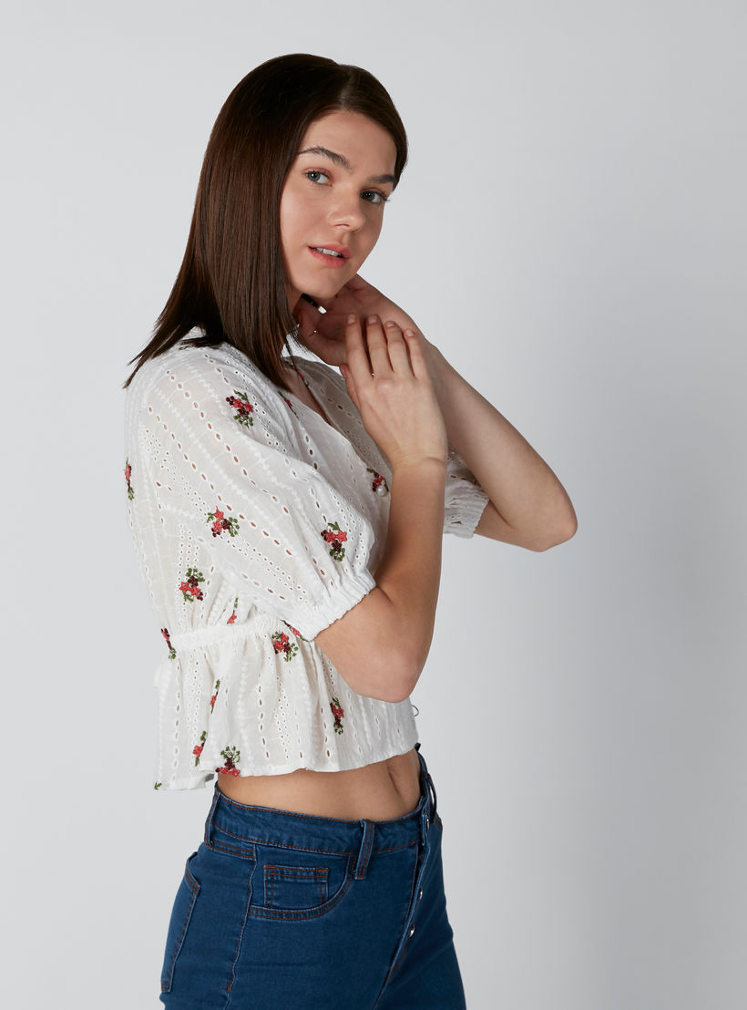 قميص مطرّز بتفاصيل شيفلي وأربطة-women-clothing-shirtsandblouses-shirts-image-3